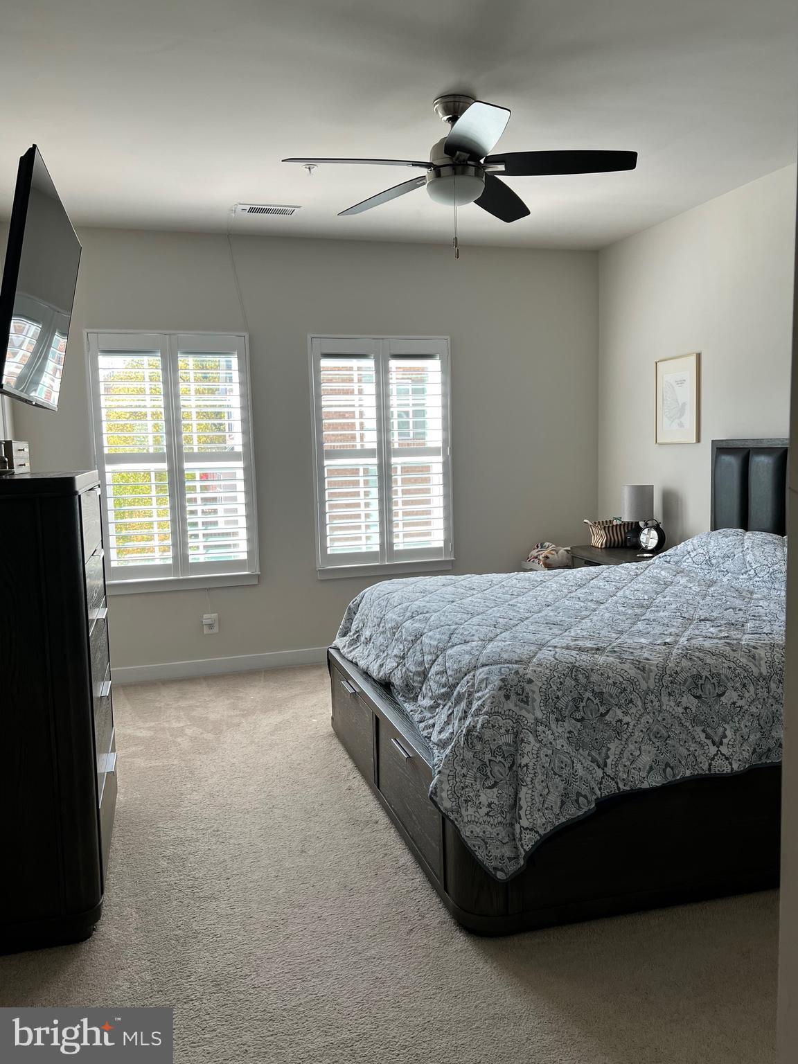 4915 CREST VIEW DRIVE