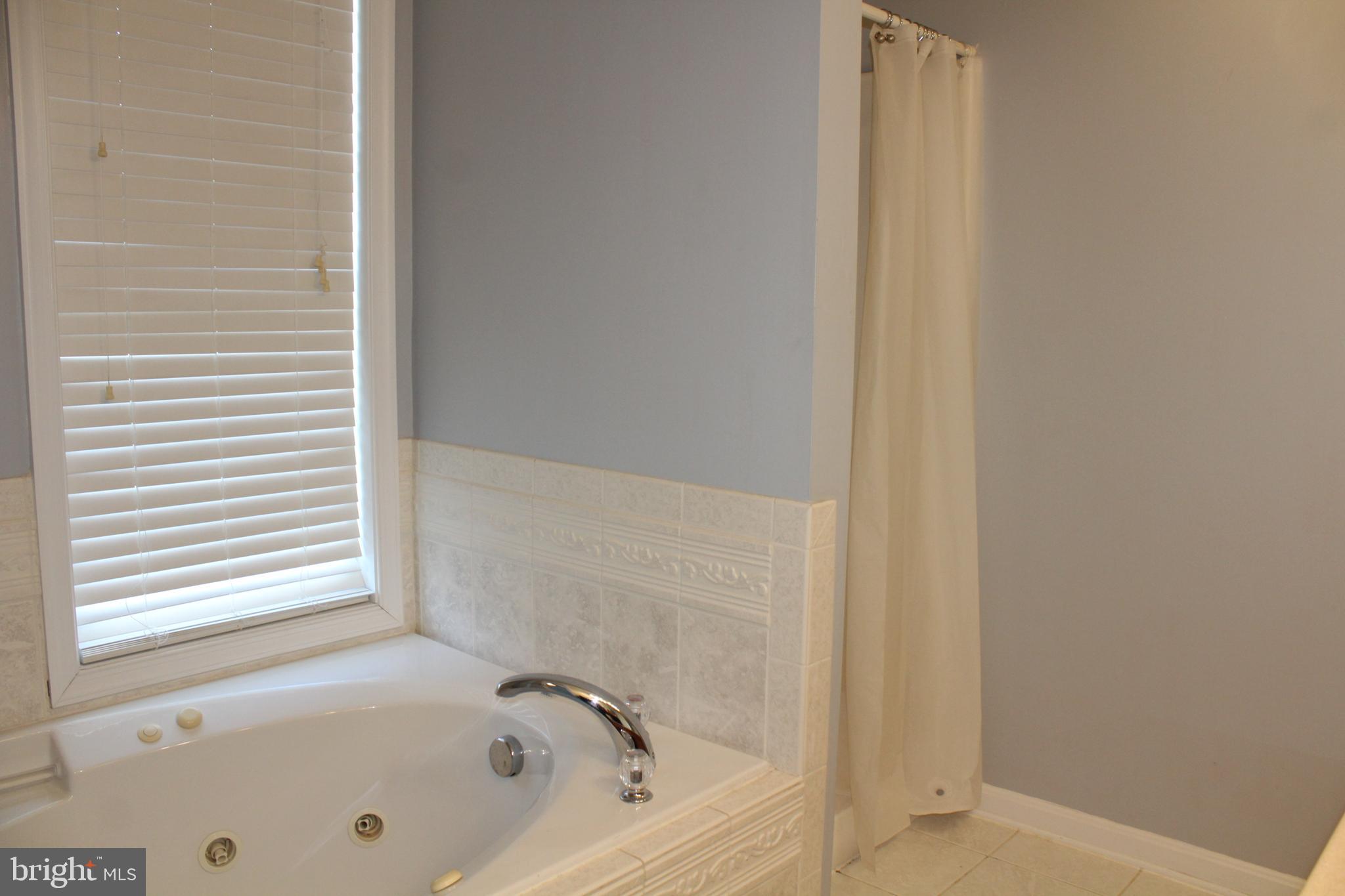 RED FOX RUN - Residential Lease