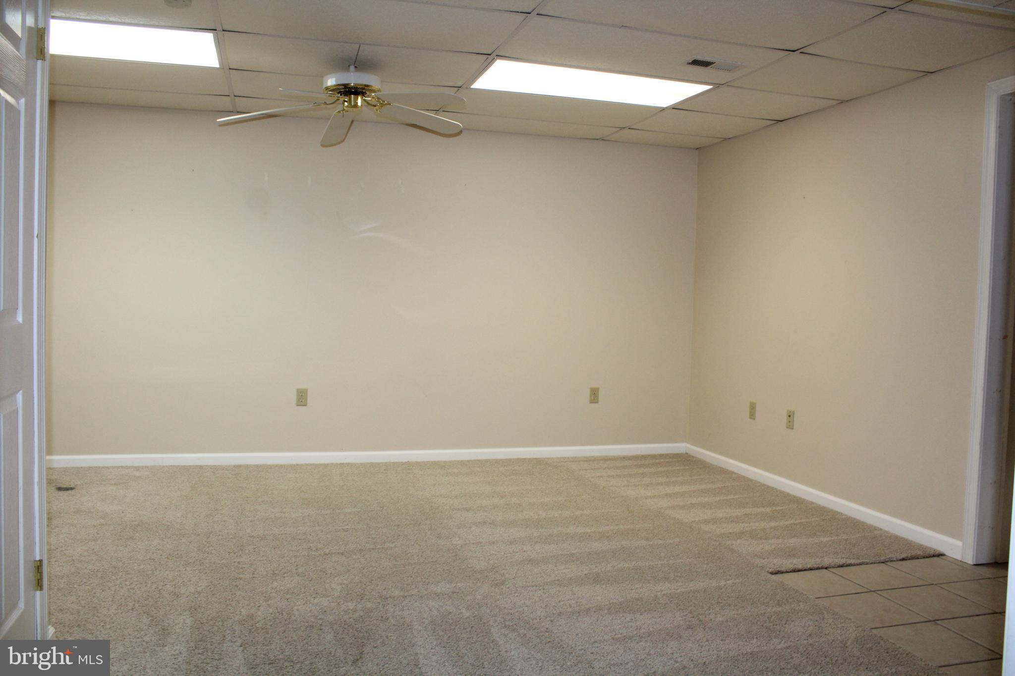 RED FOX RUN - Residential Lease