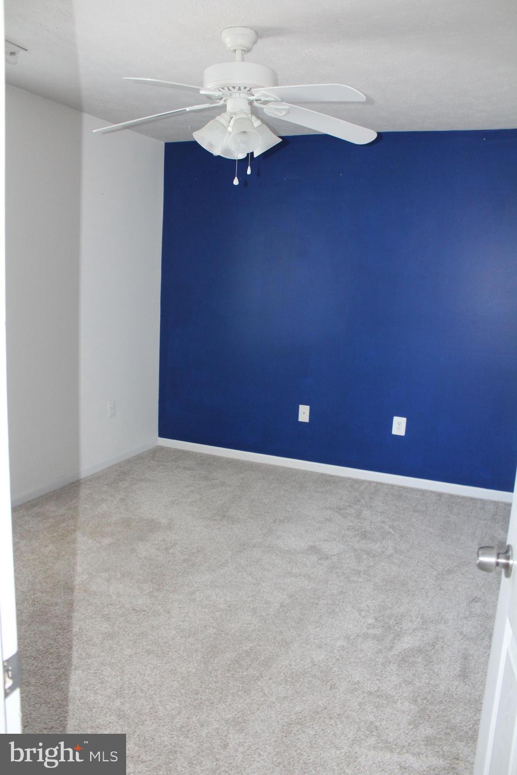 RED FOX RUN - Residential Lease