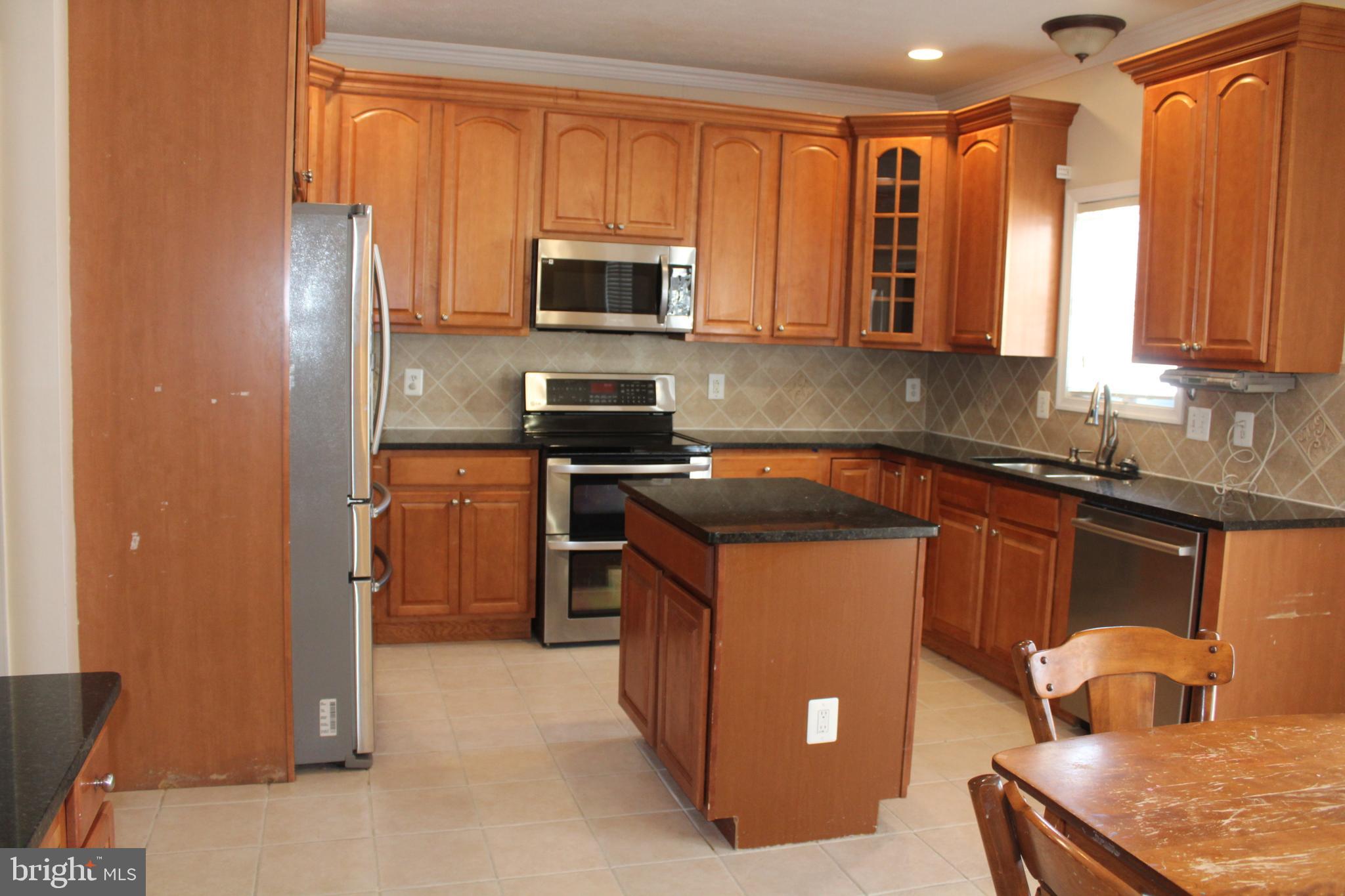 RED FOX RUN - Residential Lease