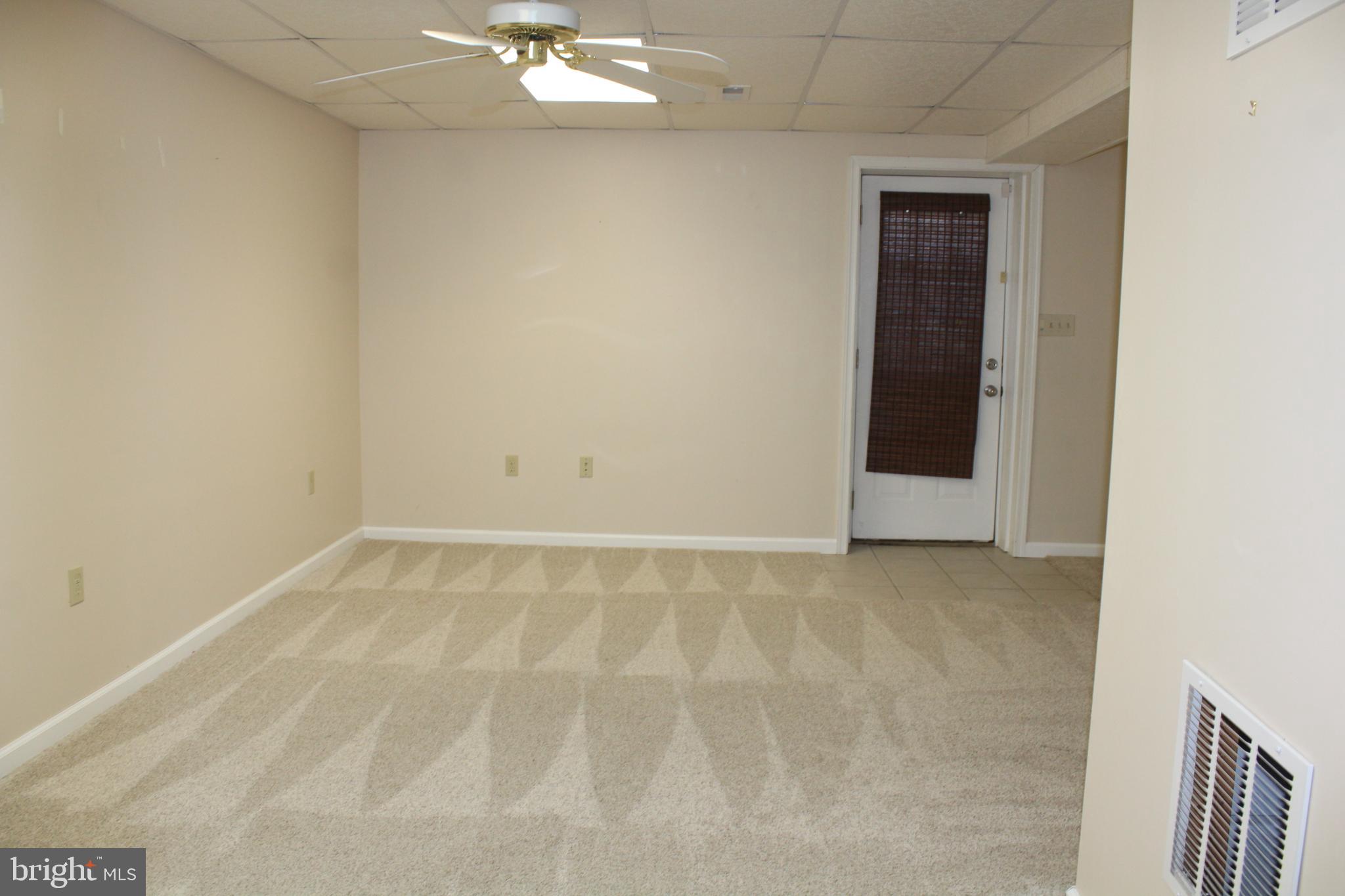 RED FOX RUN - Residential Lease