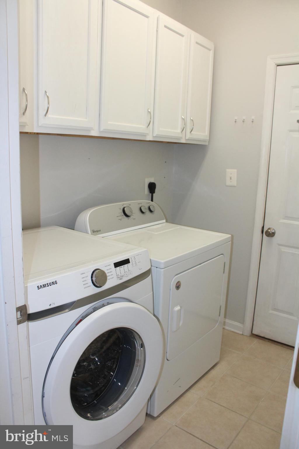 RED FOX RUN - Residential Lease