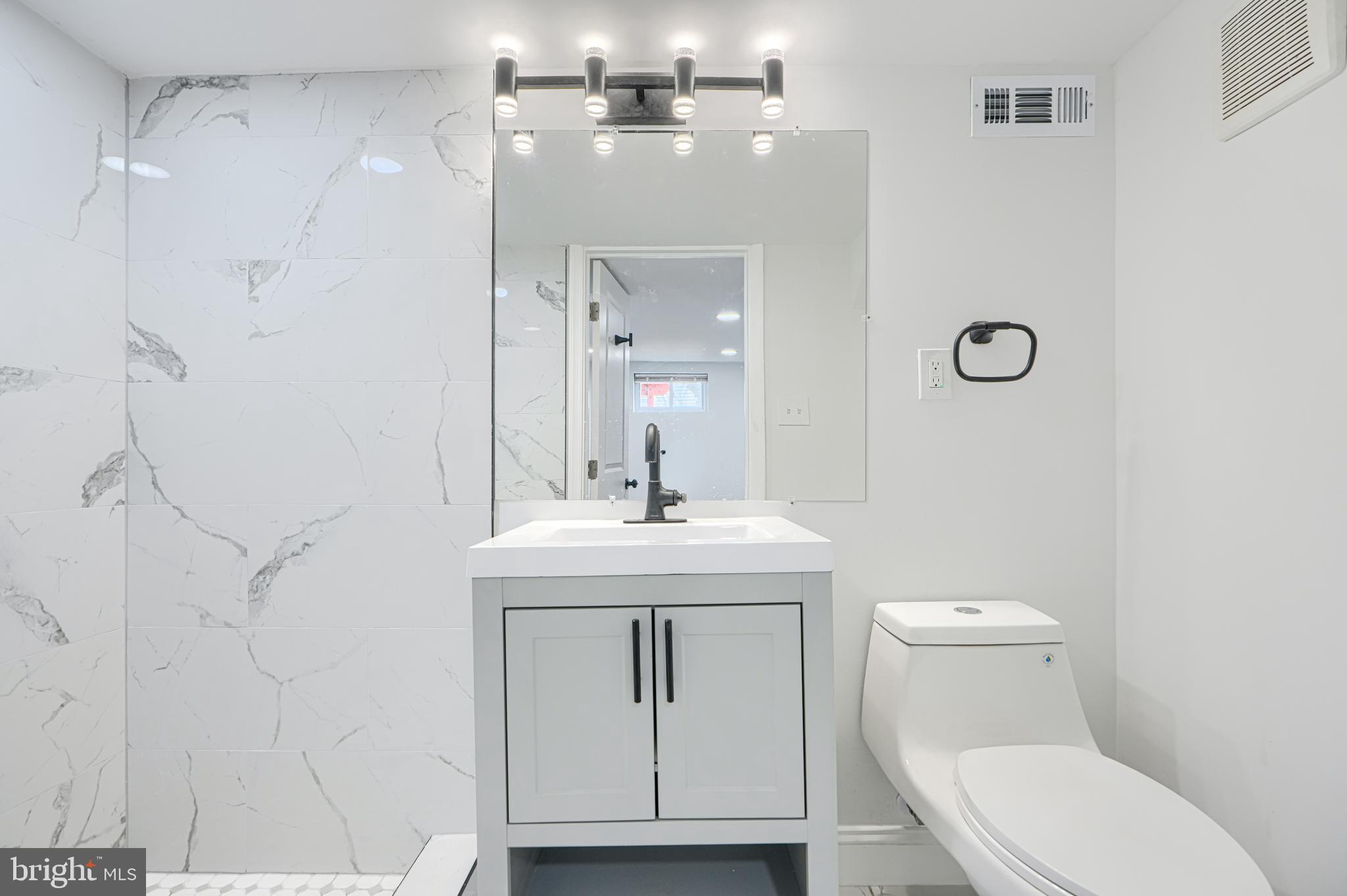 HAMILTON HEIGHTS - Residential