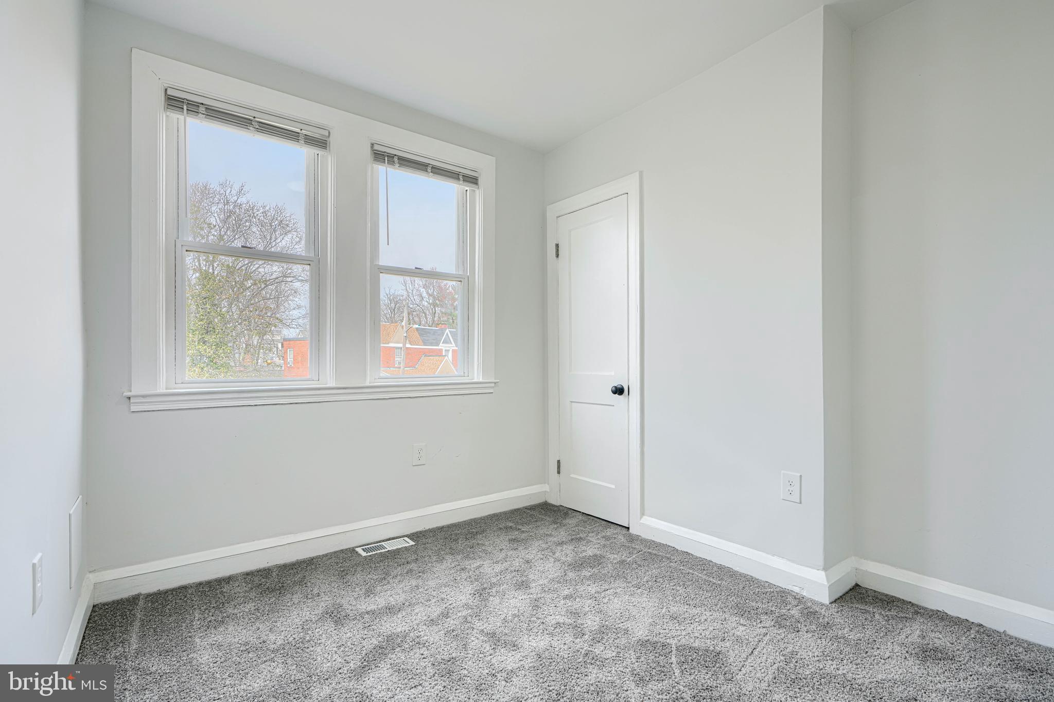 HAMILTON HEIGHTS - Residential