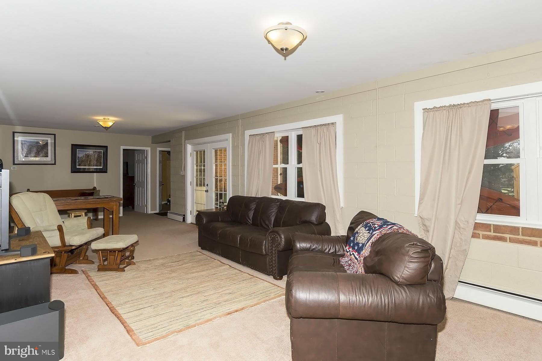 HILLSMERE ESTATES - Residential