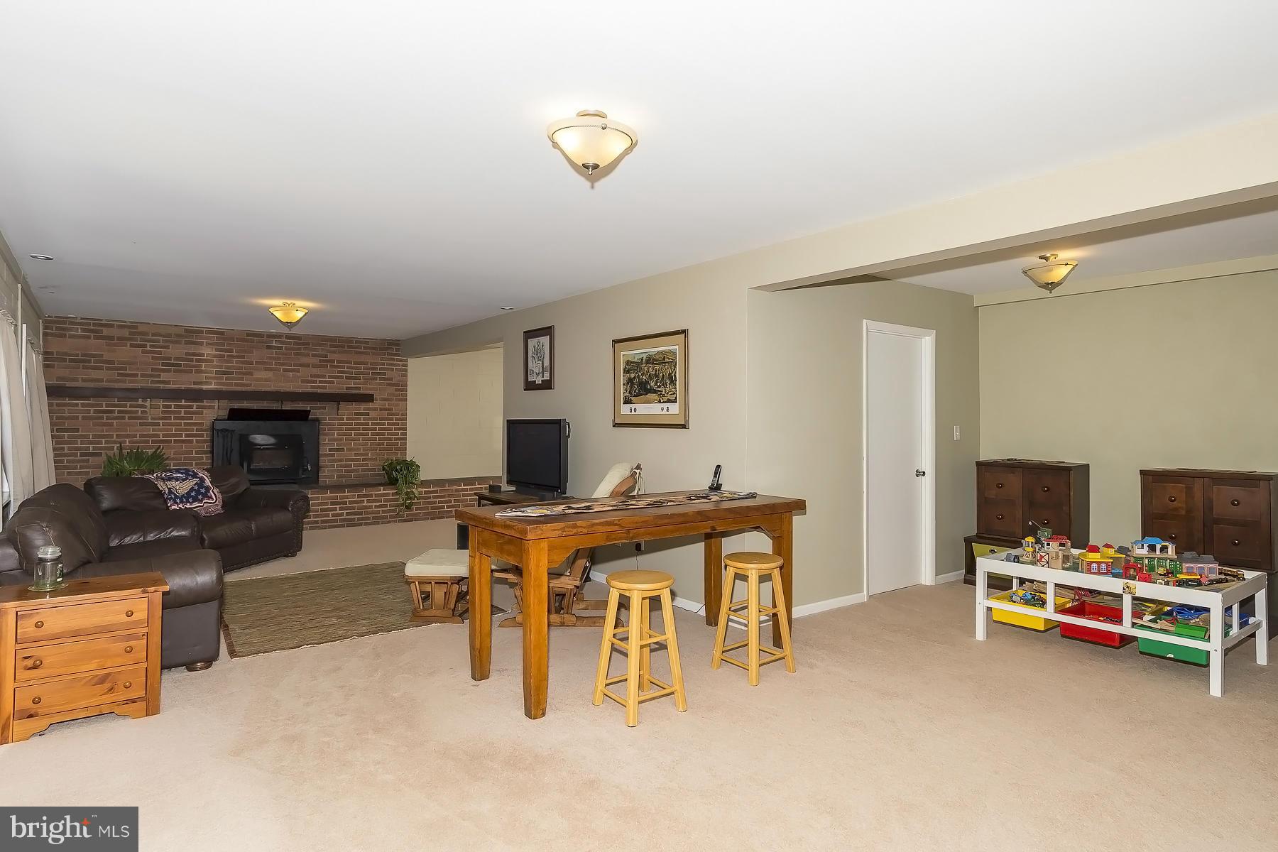 HILLSMERE ESTATES - Residential