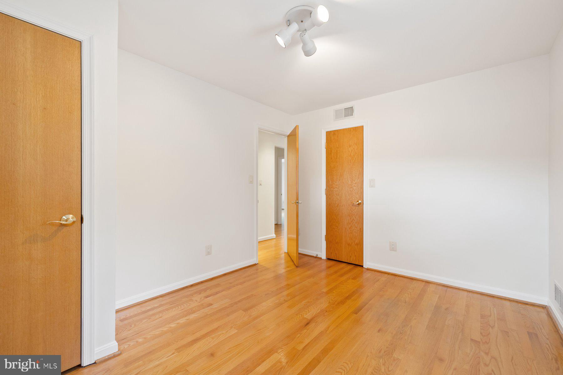 WILLERBURN ACRES - Residential