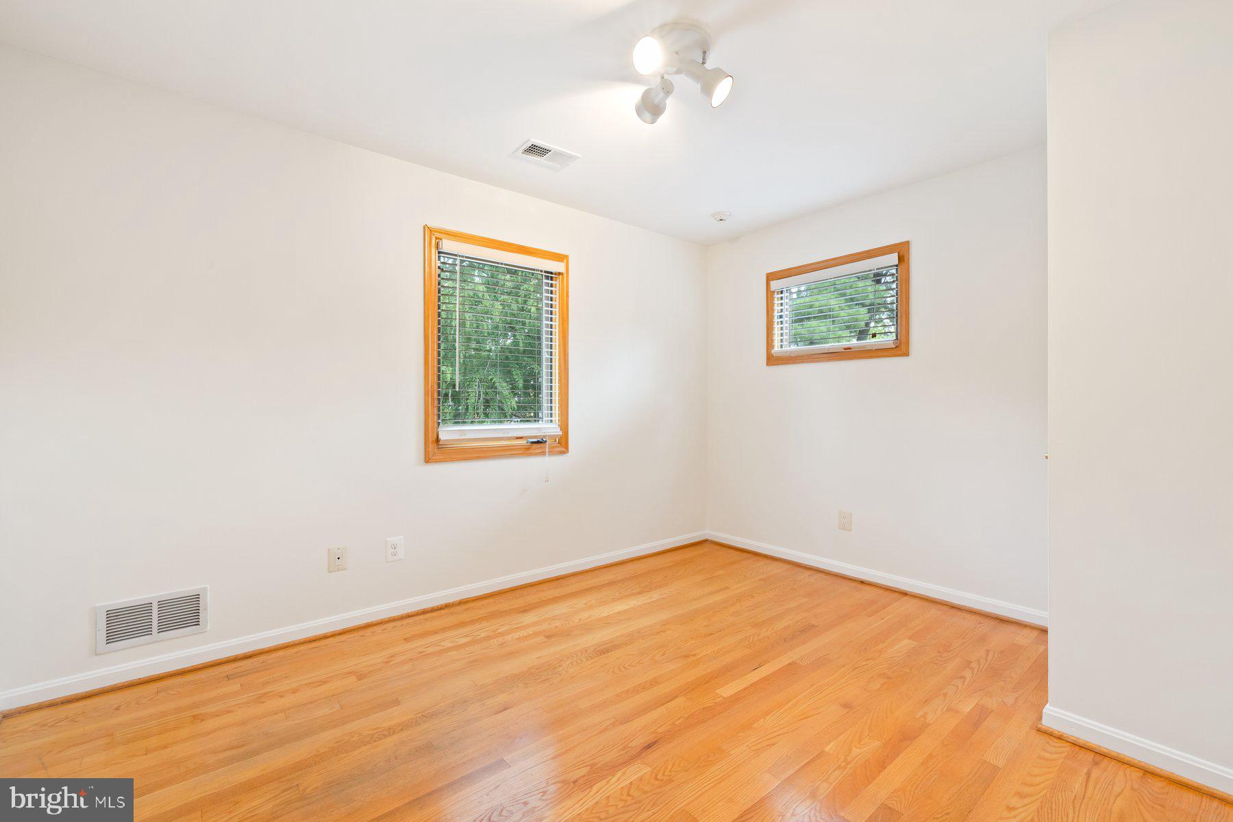 WILLERBURN ACRES - Residential