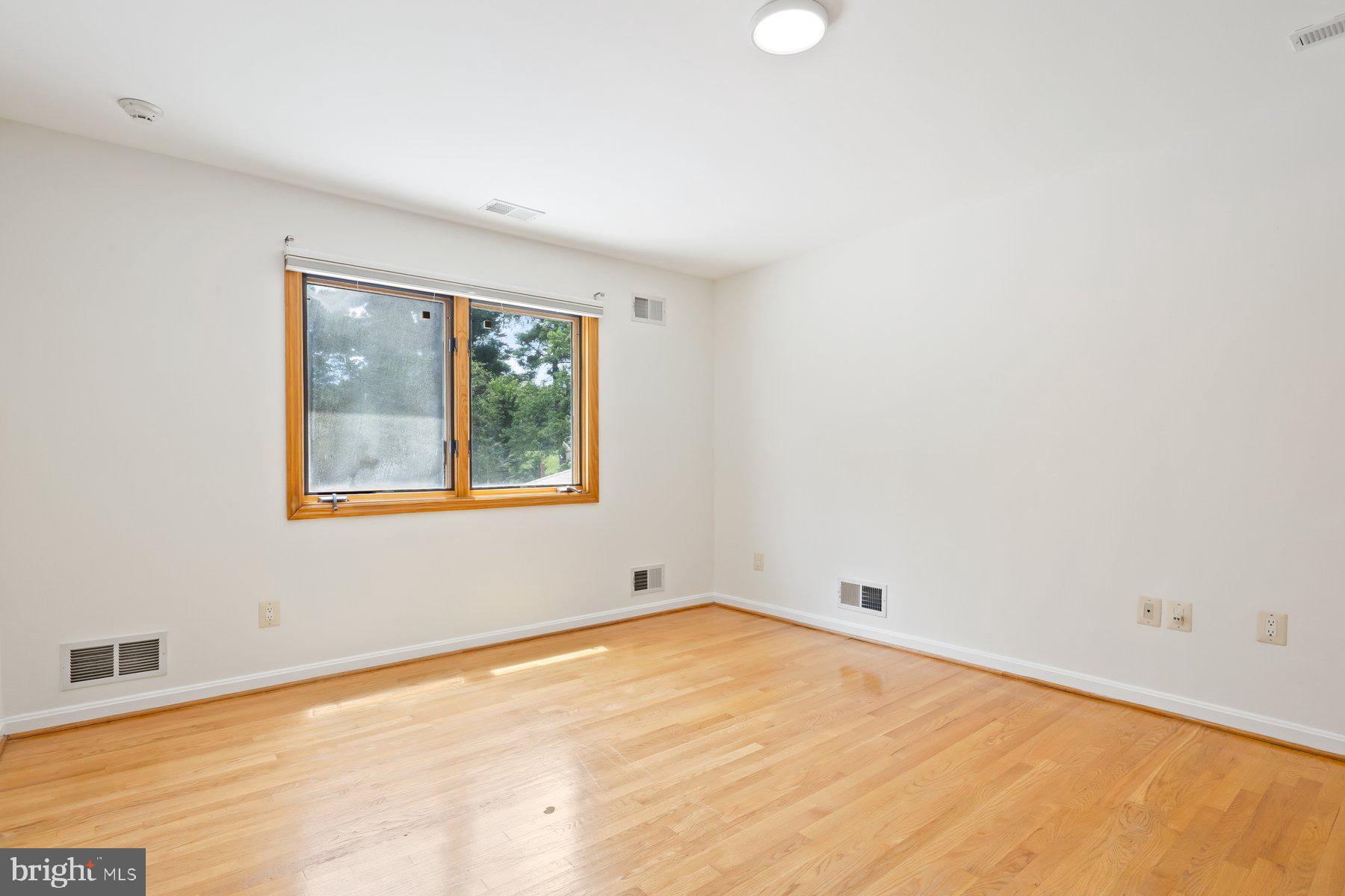 WILLERBURN ACRES - Residential