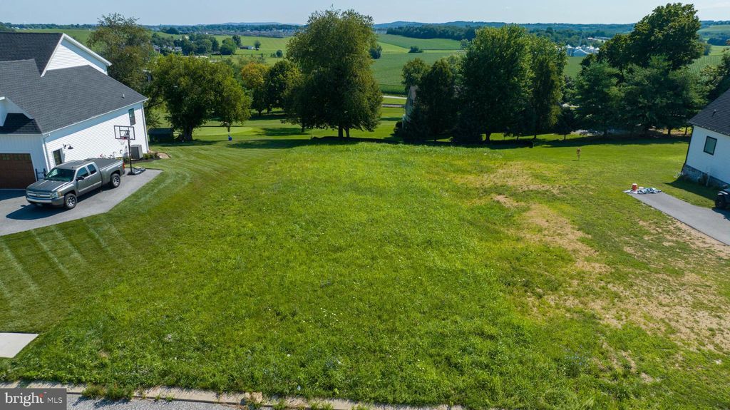 Photo of 544 Monocacy Trail, SPRING GROVE, PA 17362 (MLS # PAYK2085200)