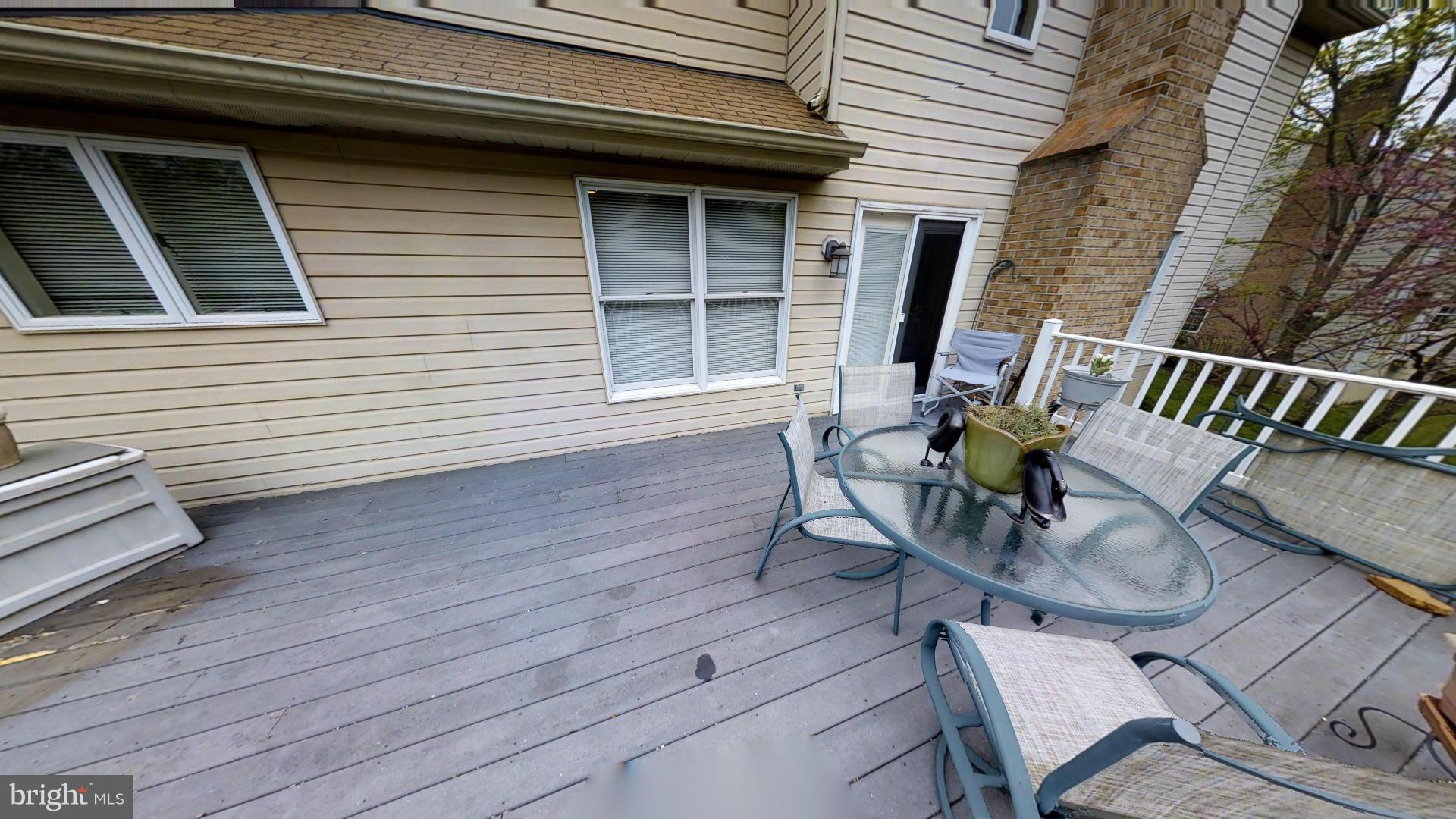 CROMWELL WOODS - Residential