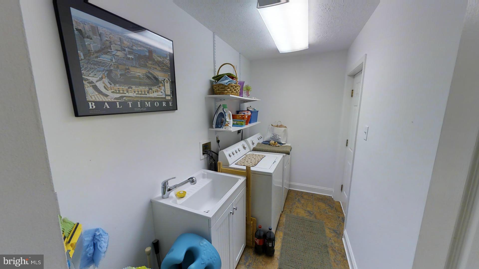 CROMWELL WOODS - Residential