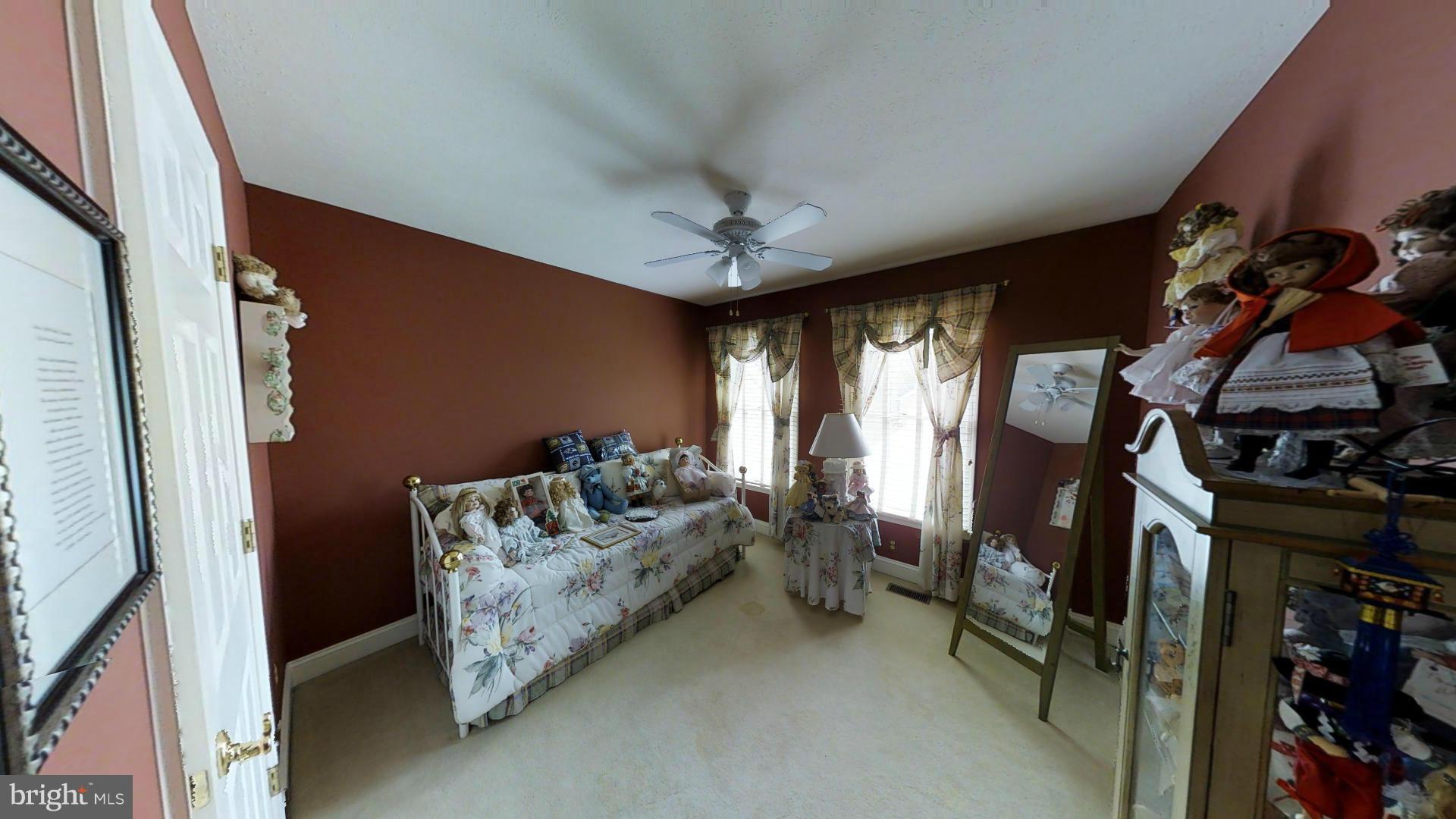 CROMWELL WOODS - Residential