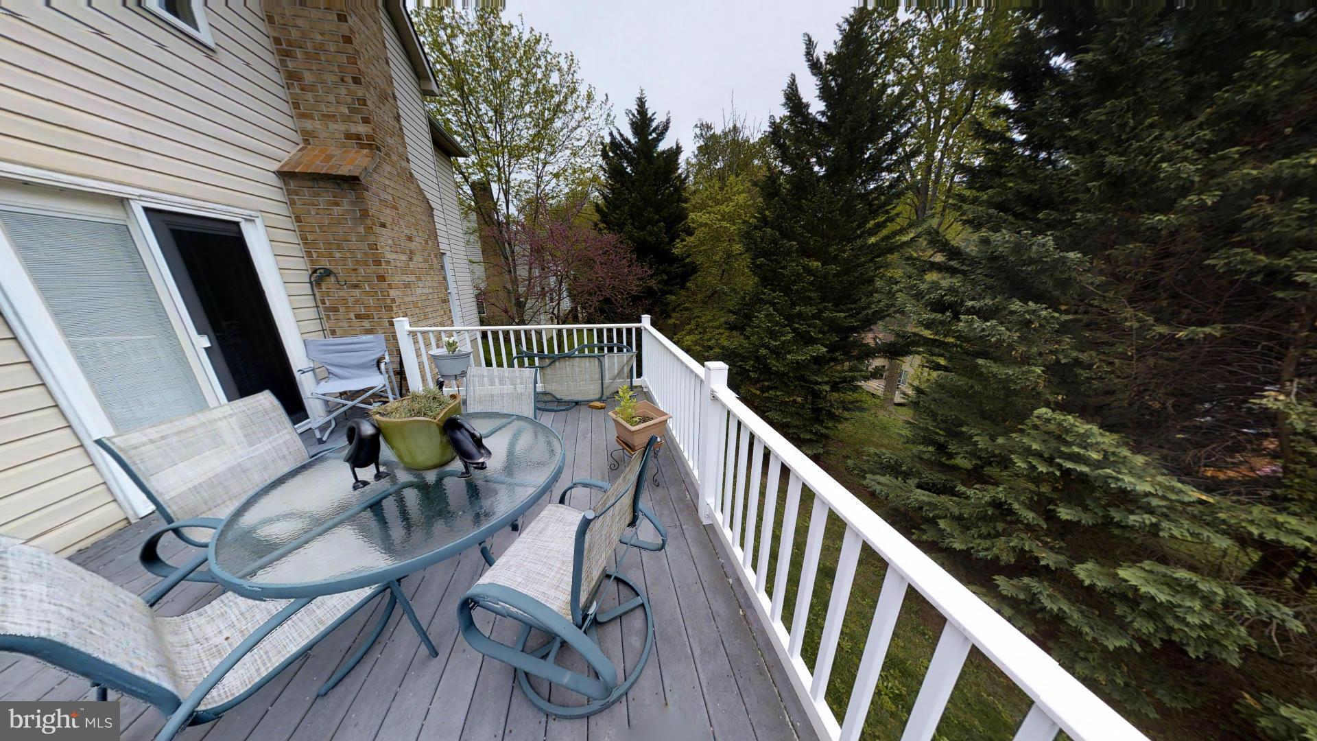 CROMWELL WOODS - Residential