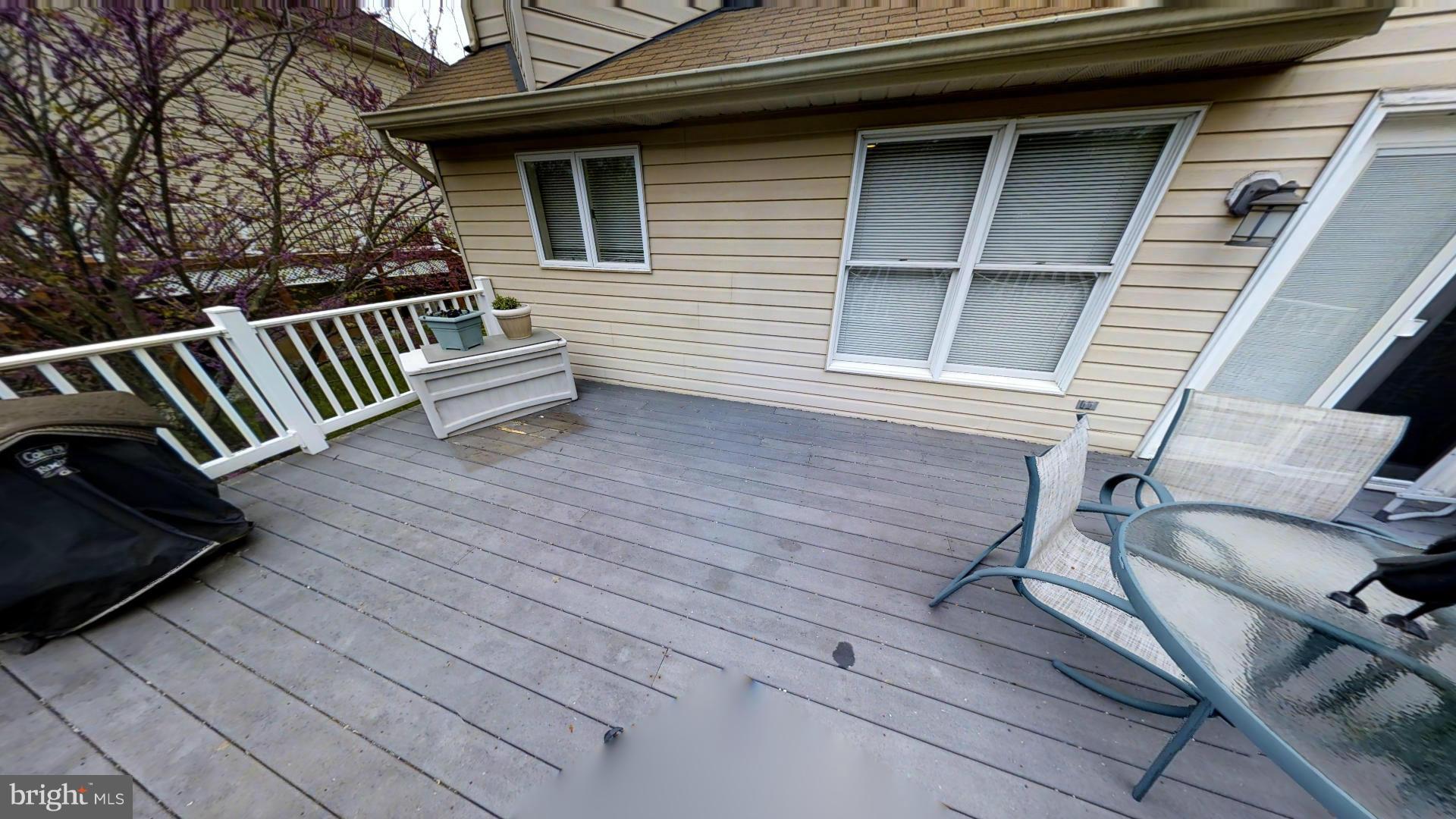 CROMWELL WOODS - Residential