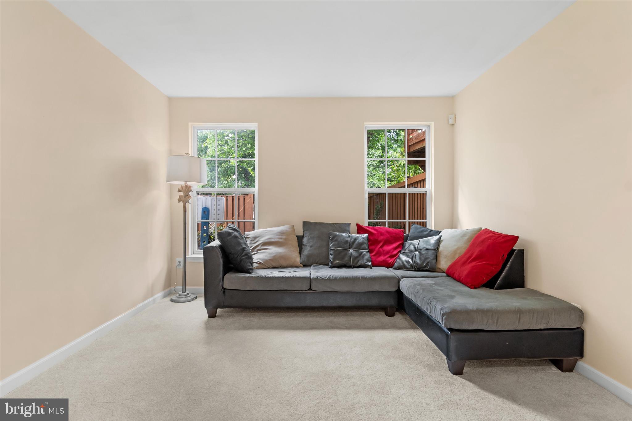 SOMERSET - Residential