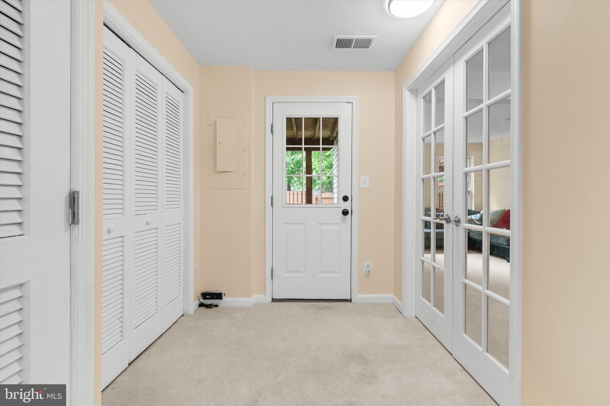 SOMERSET - Residential