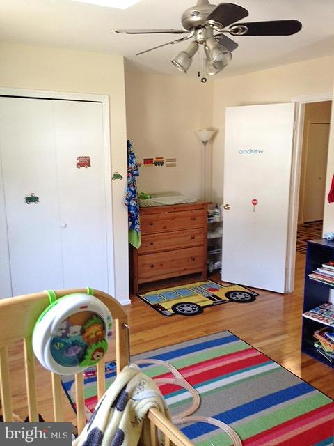 COUNTRY CLUB VIEW - Residential Lease