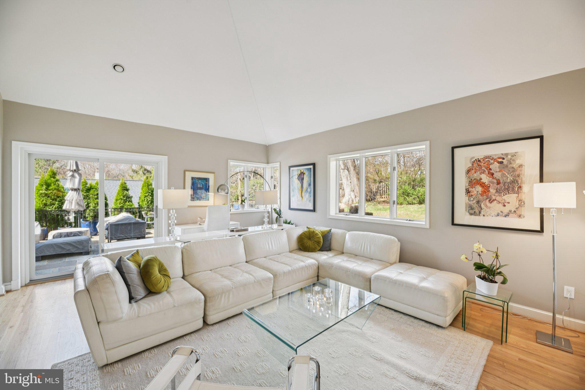 SPRINGFIELD - Residential