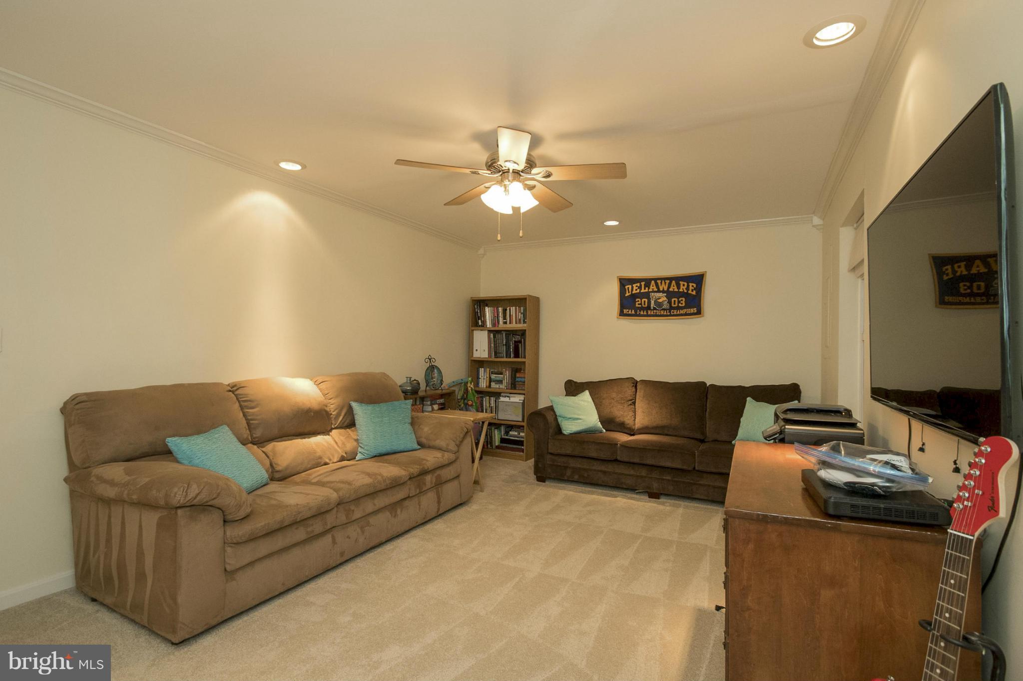 ASHBURN FARM - Residential