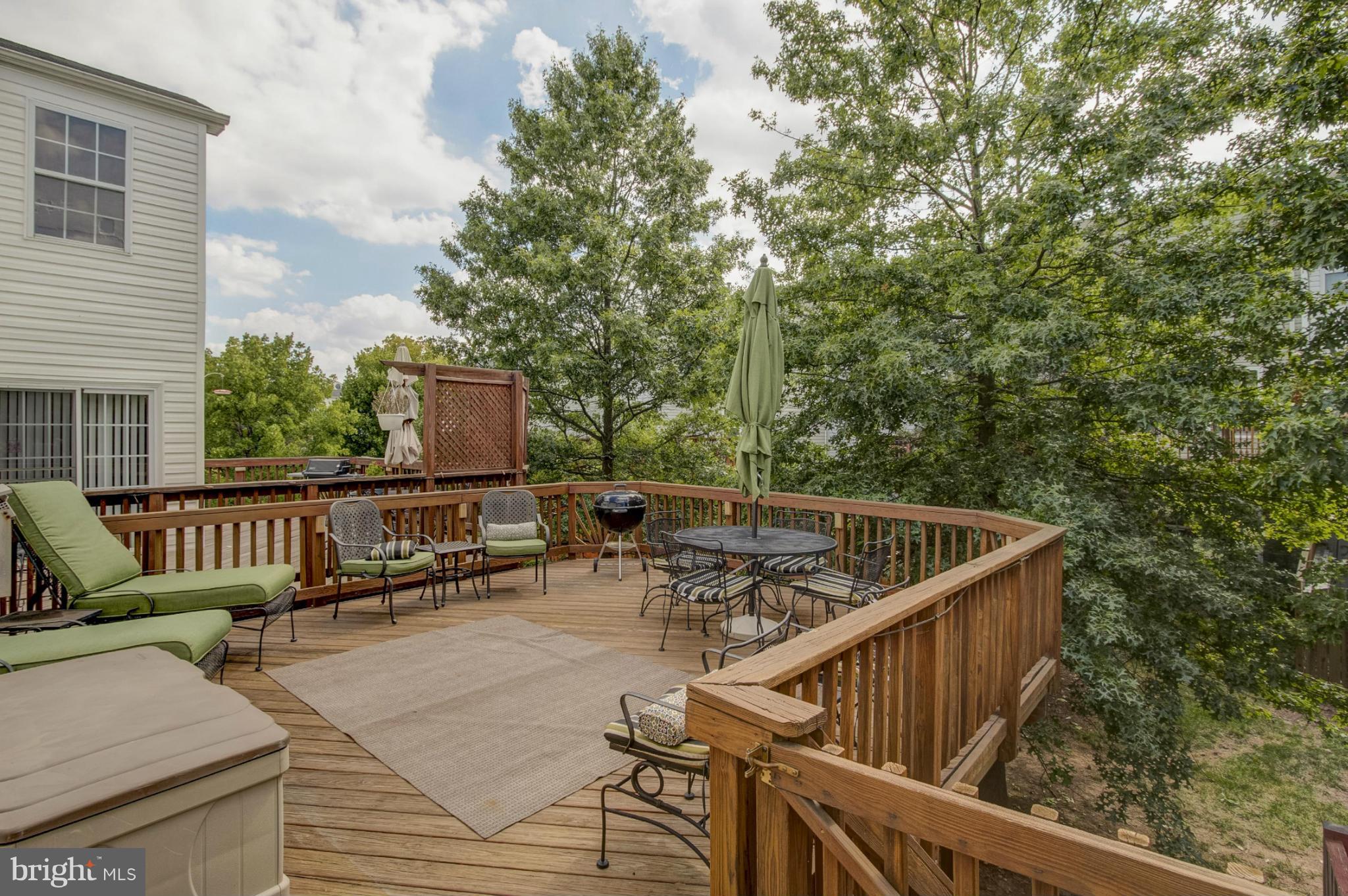 ASHBURN FARM - Residential