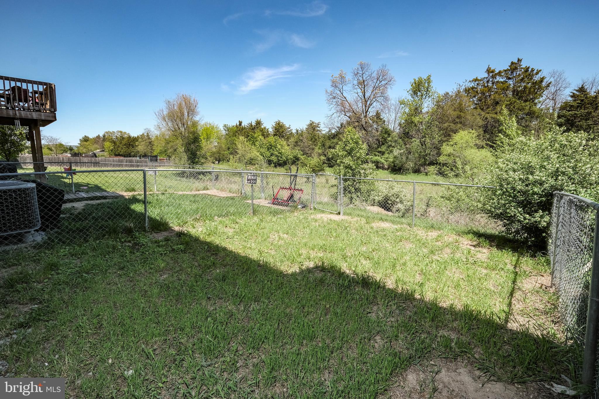 148 TOPAZ LANE