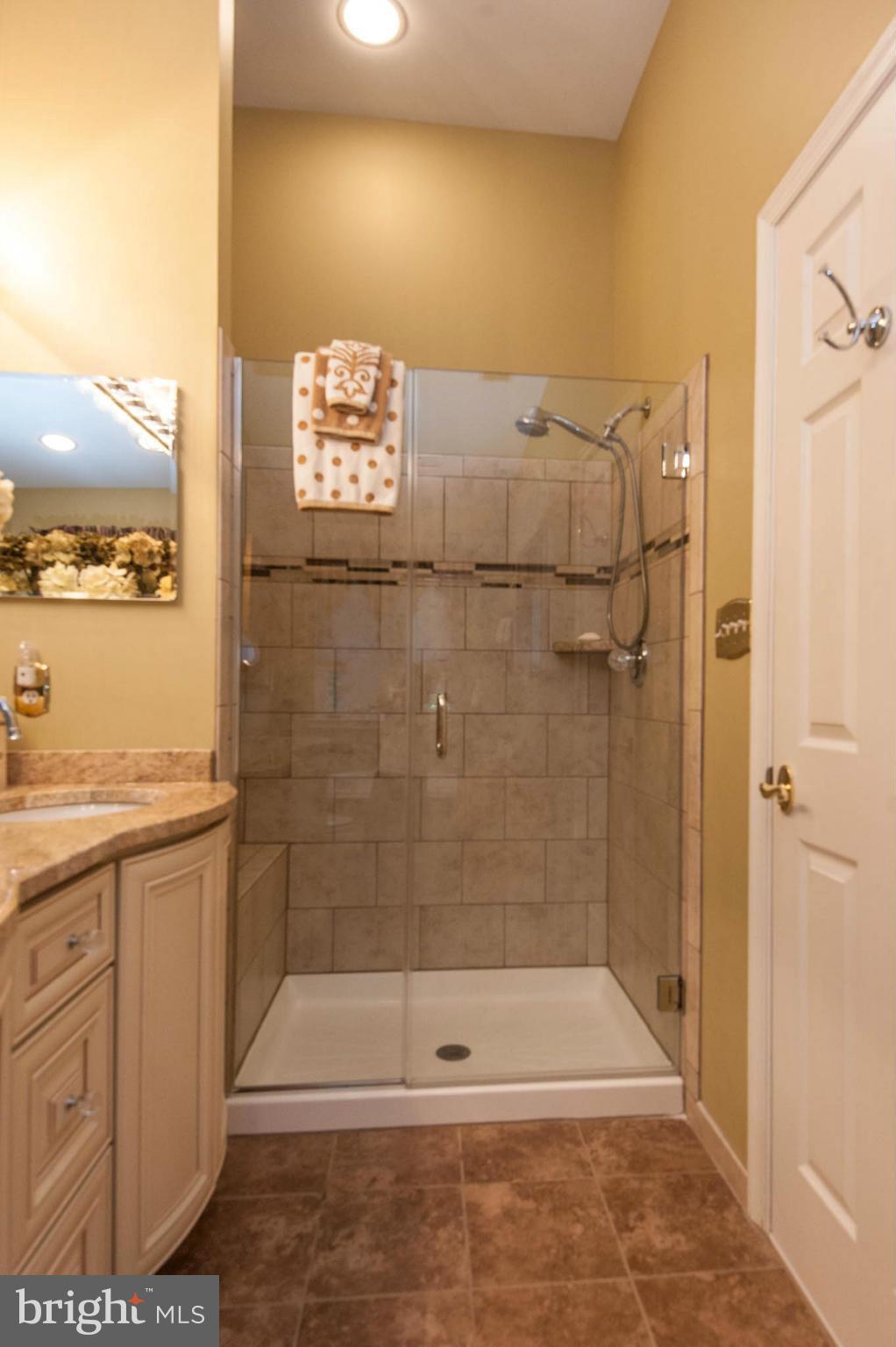 TIDEWATER COLONY - Residential