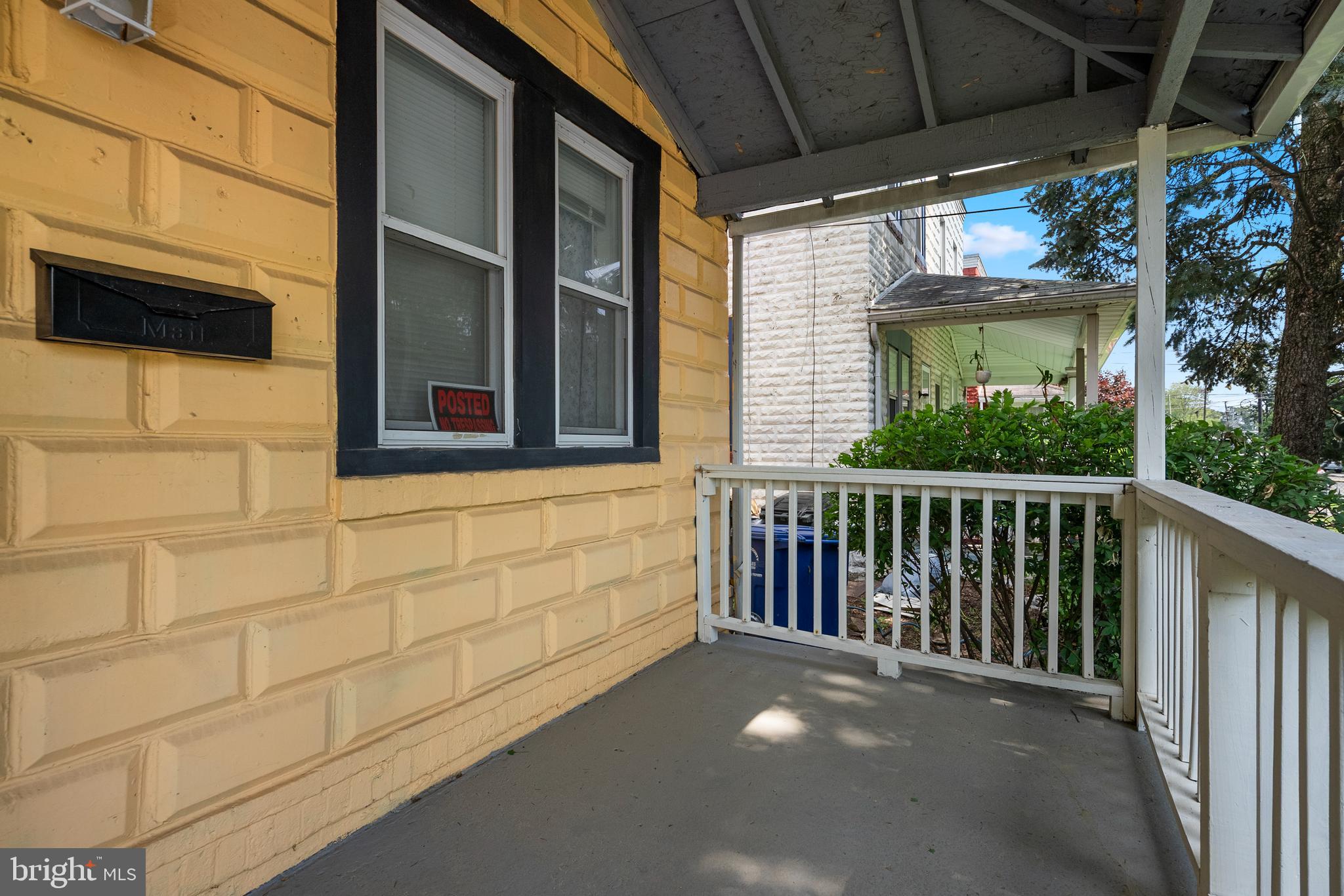 642 MANOR ROAD