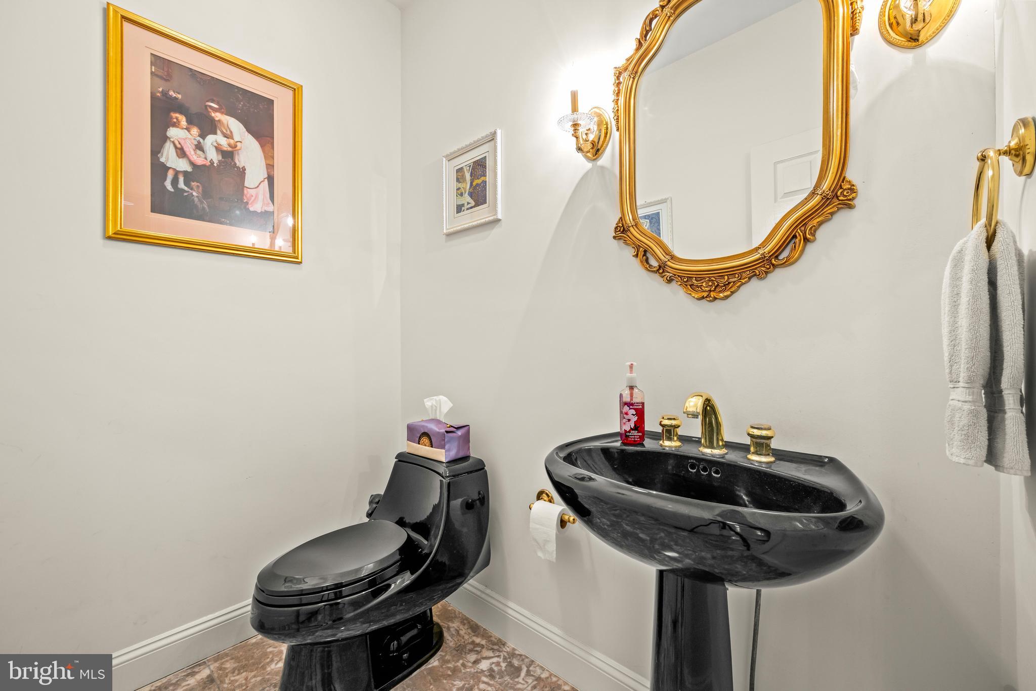 COCKEYSVILLE - Residential