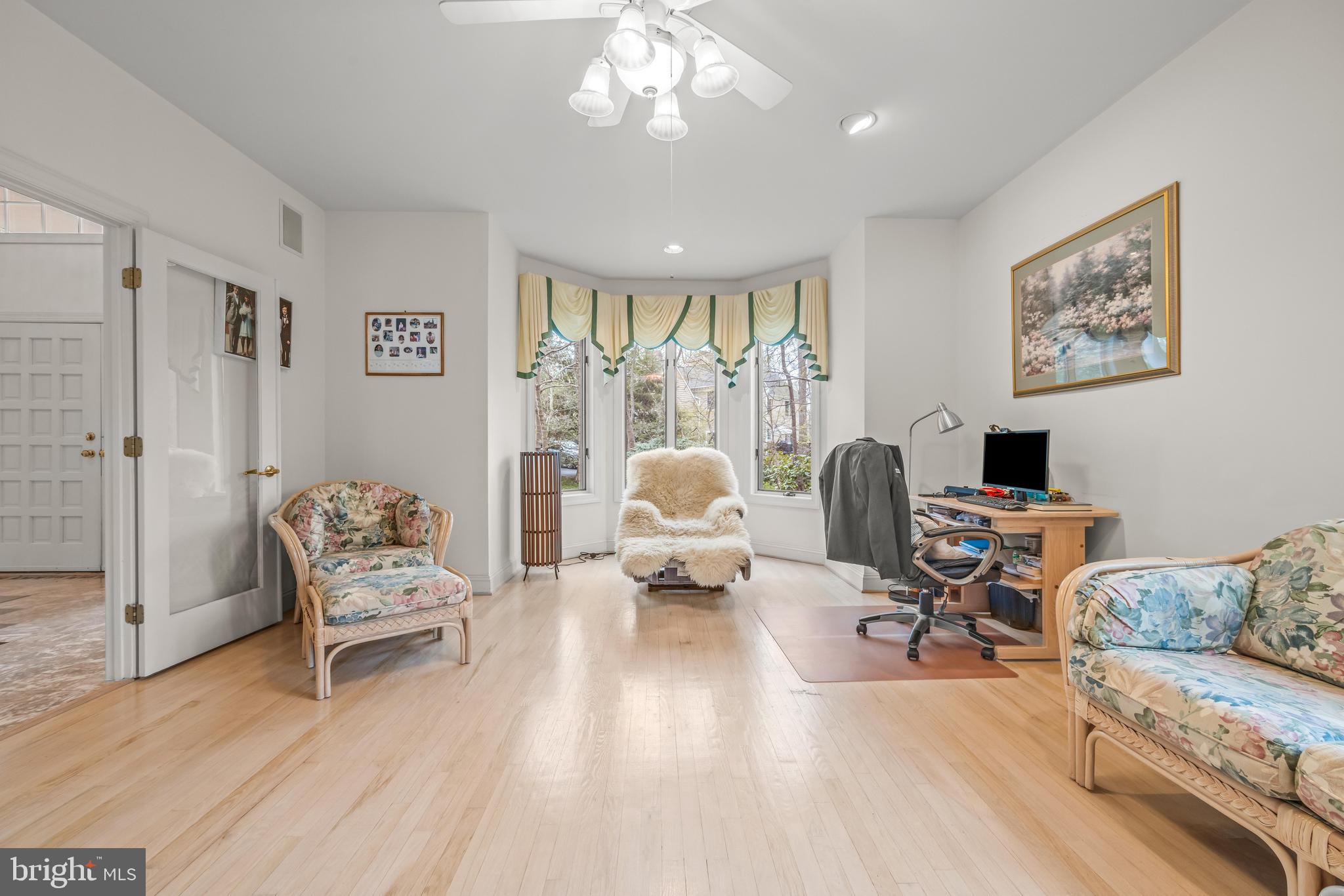 COCKEYSVILLE - Residential