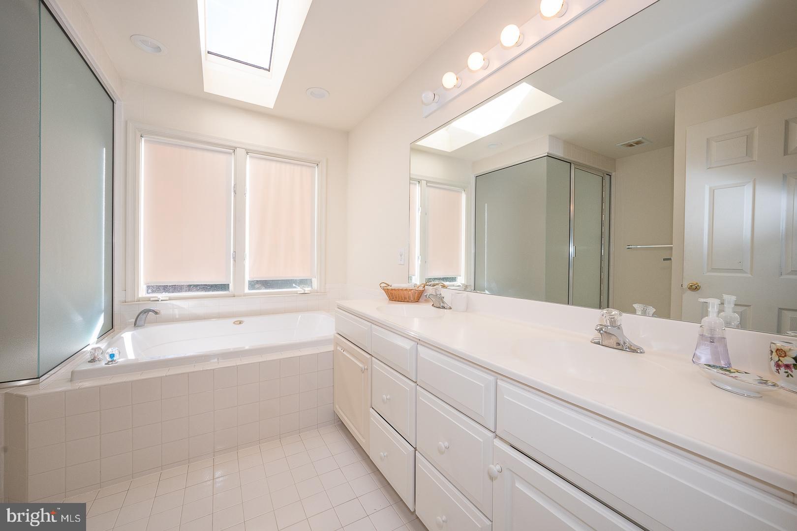 SUMMERHILL - Residential