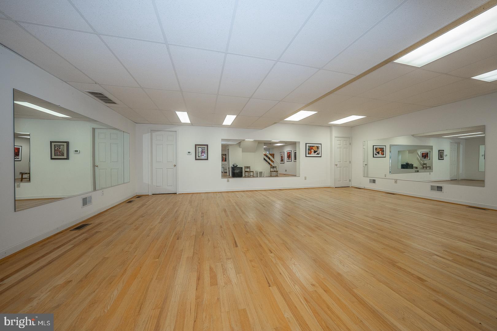 SUMMERHILL - Residential