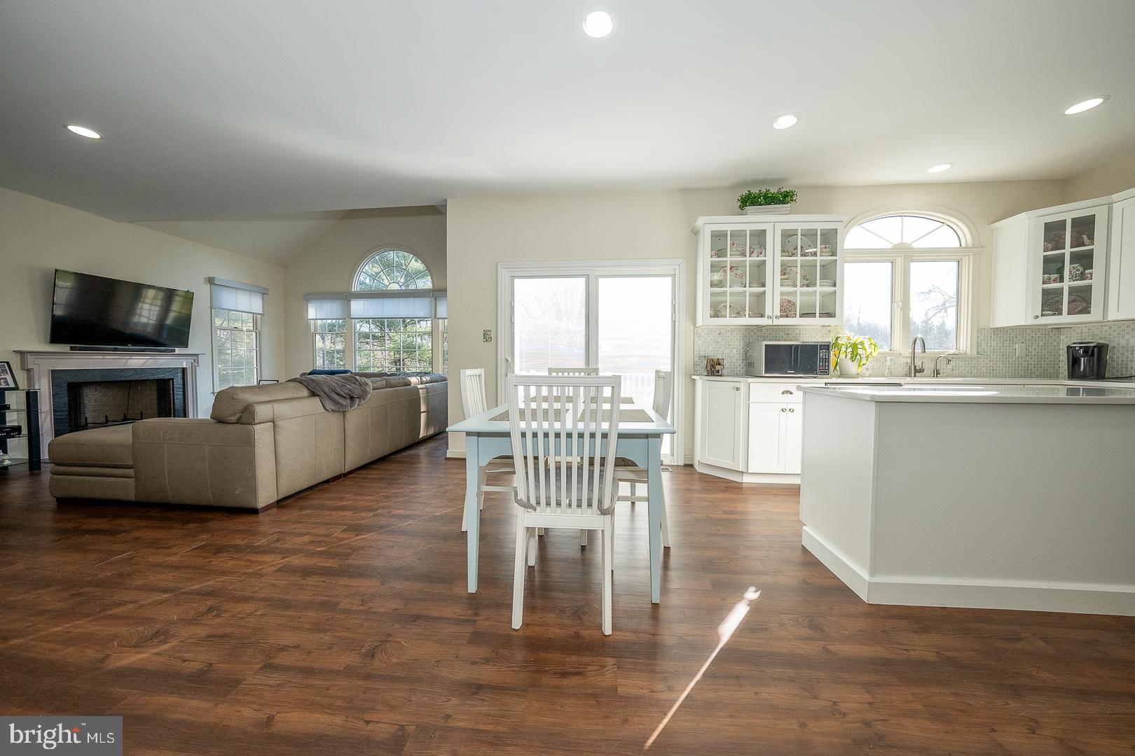 SUMMERHILL - Residential