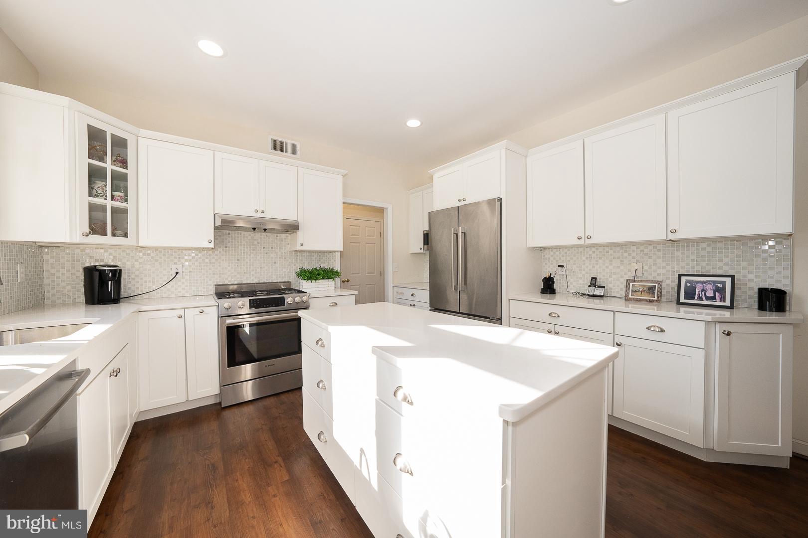 SUMMERHILL - Residential