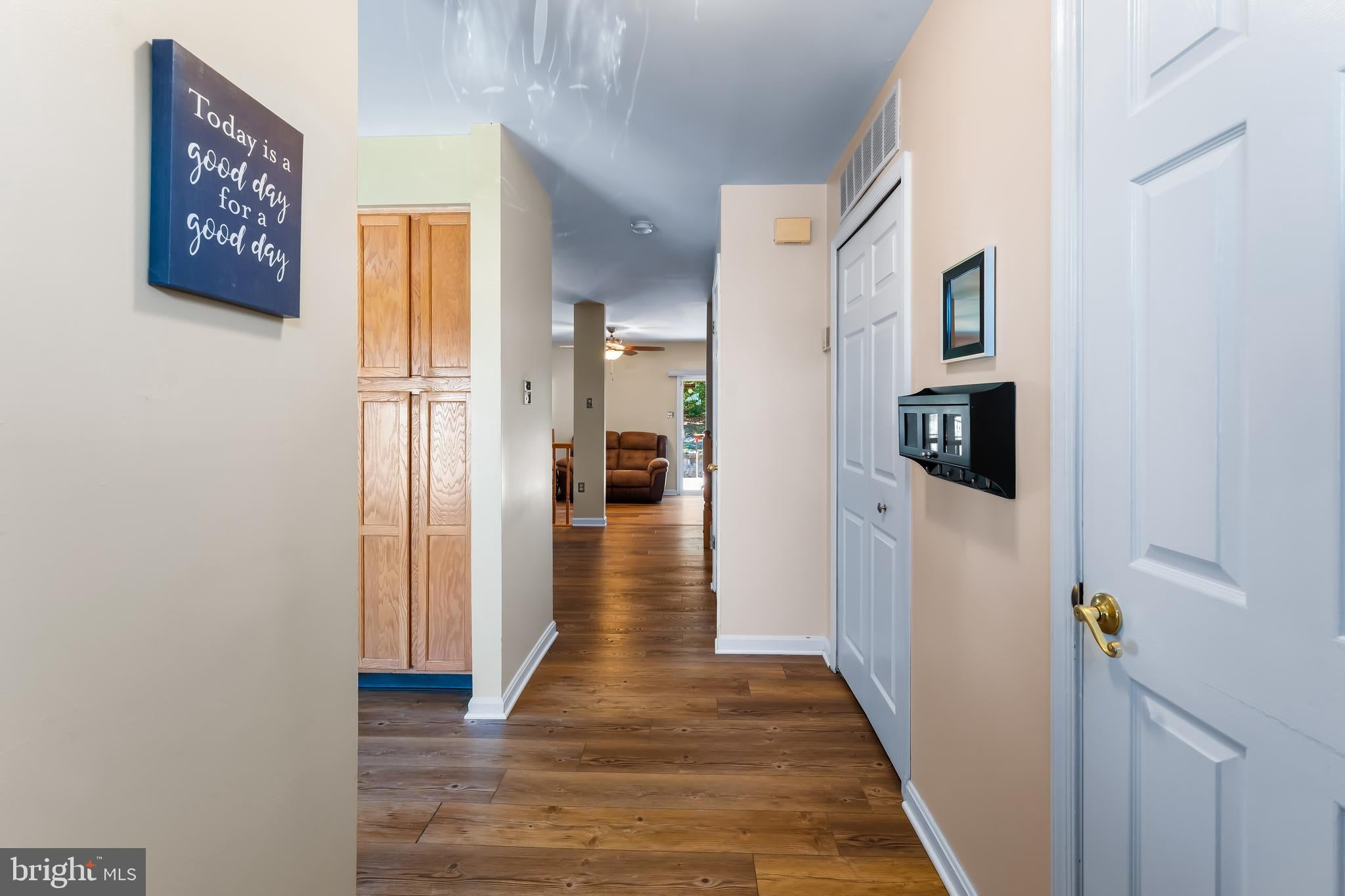 522 MEADOWMIST WAY