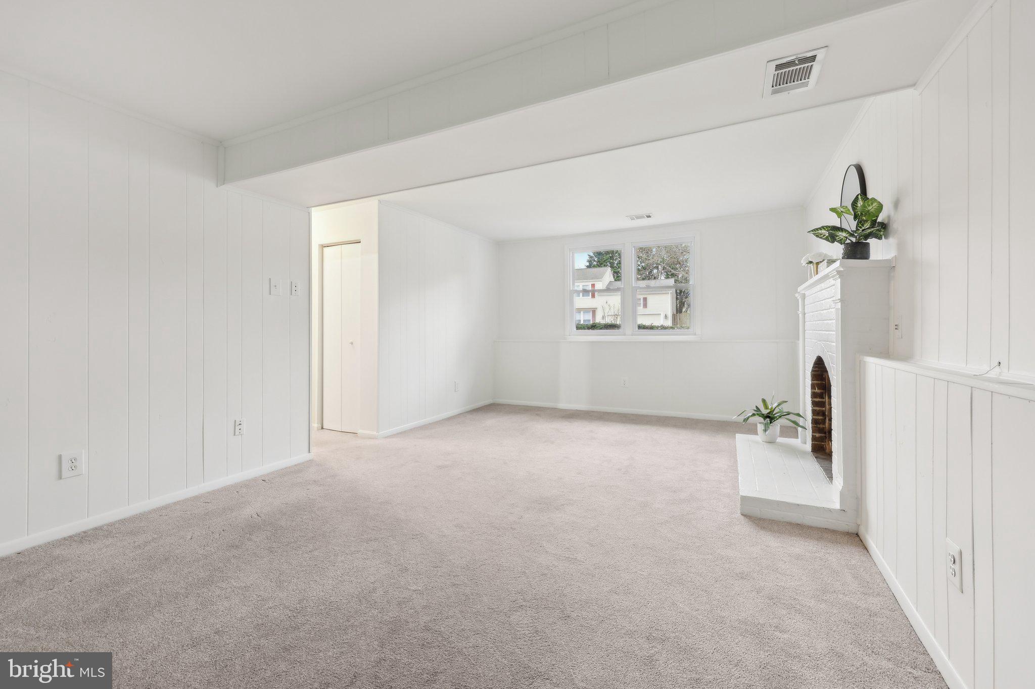 HUNTERS CREEK - Residential