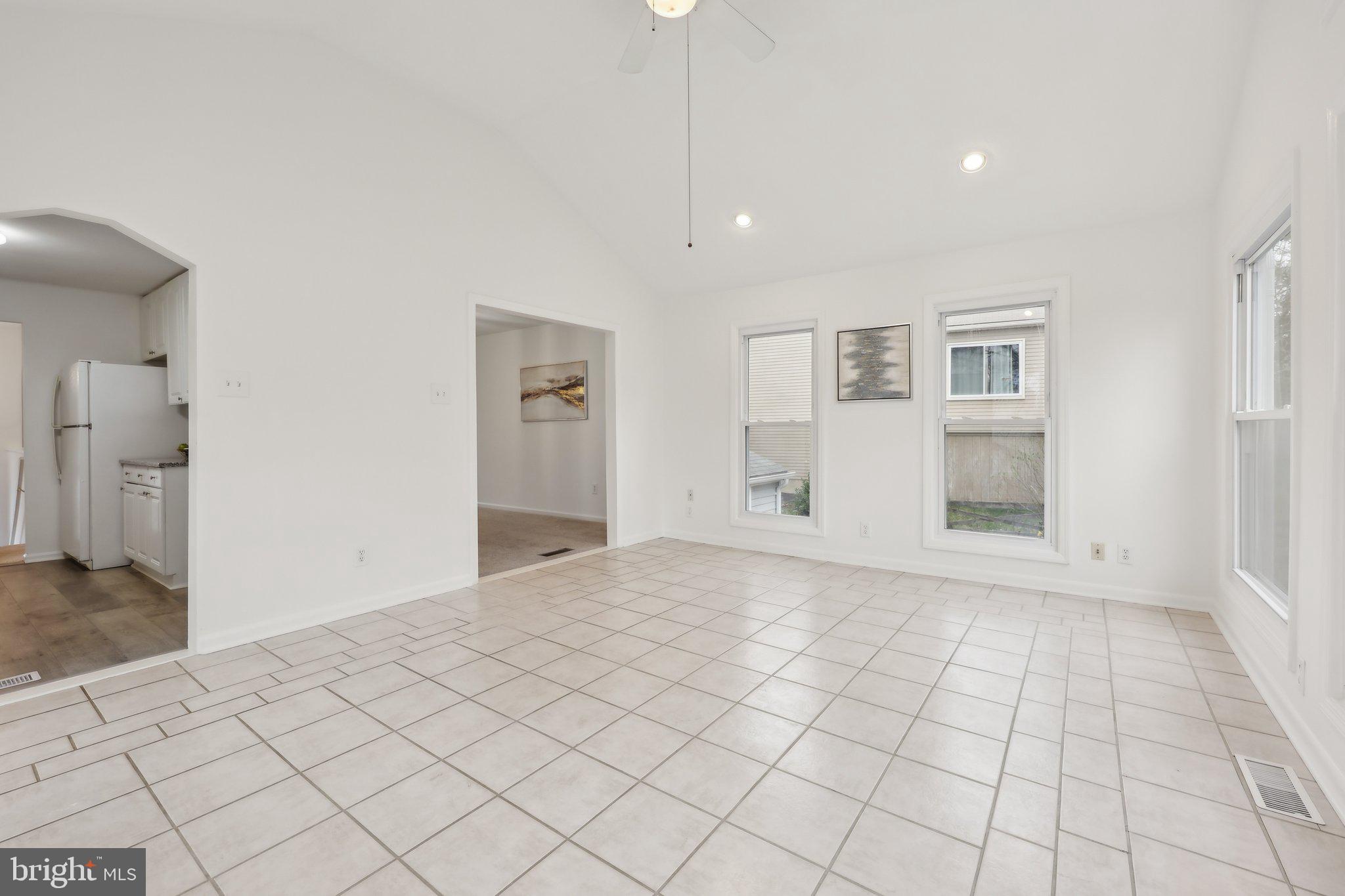 HUNTERS CREEK - Residential