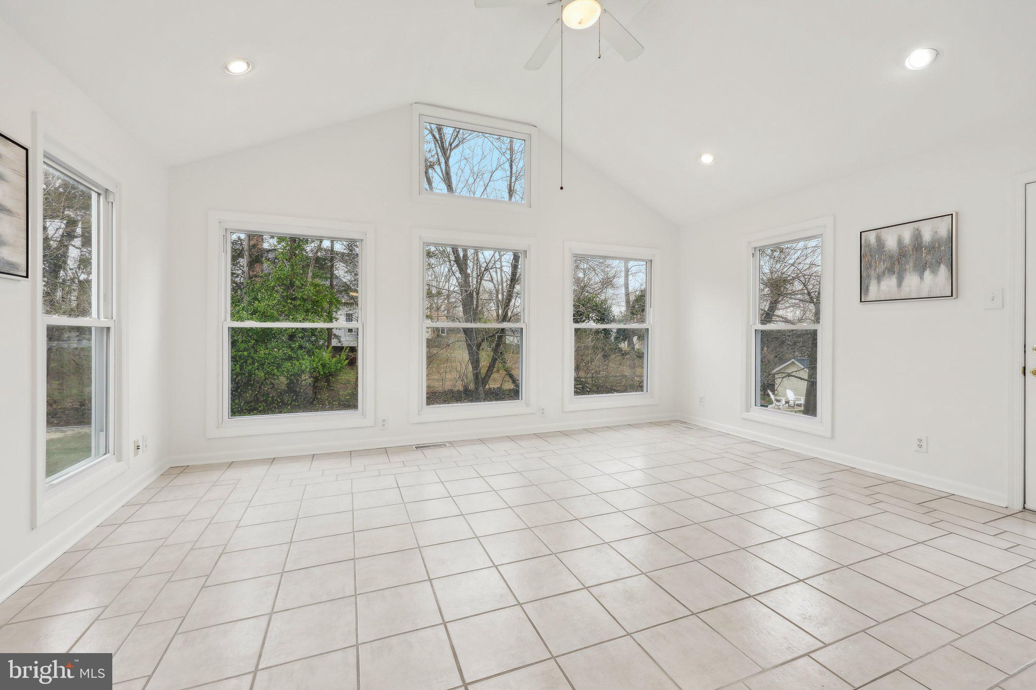 HUNTERS CREEK - Residential