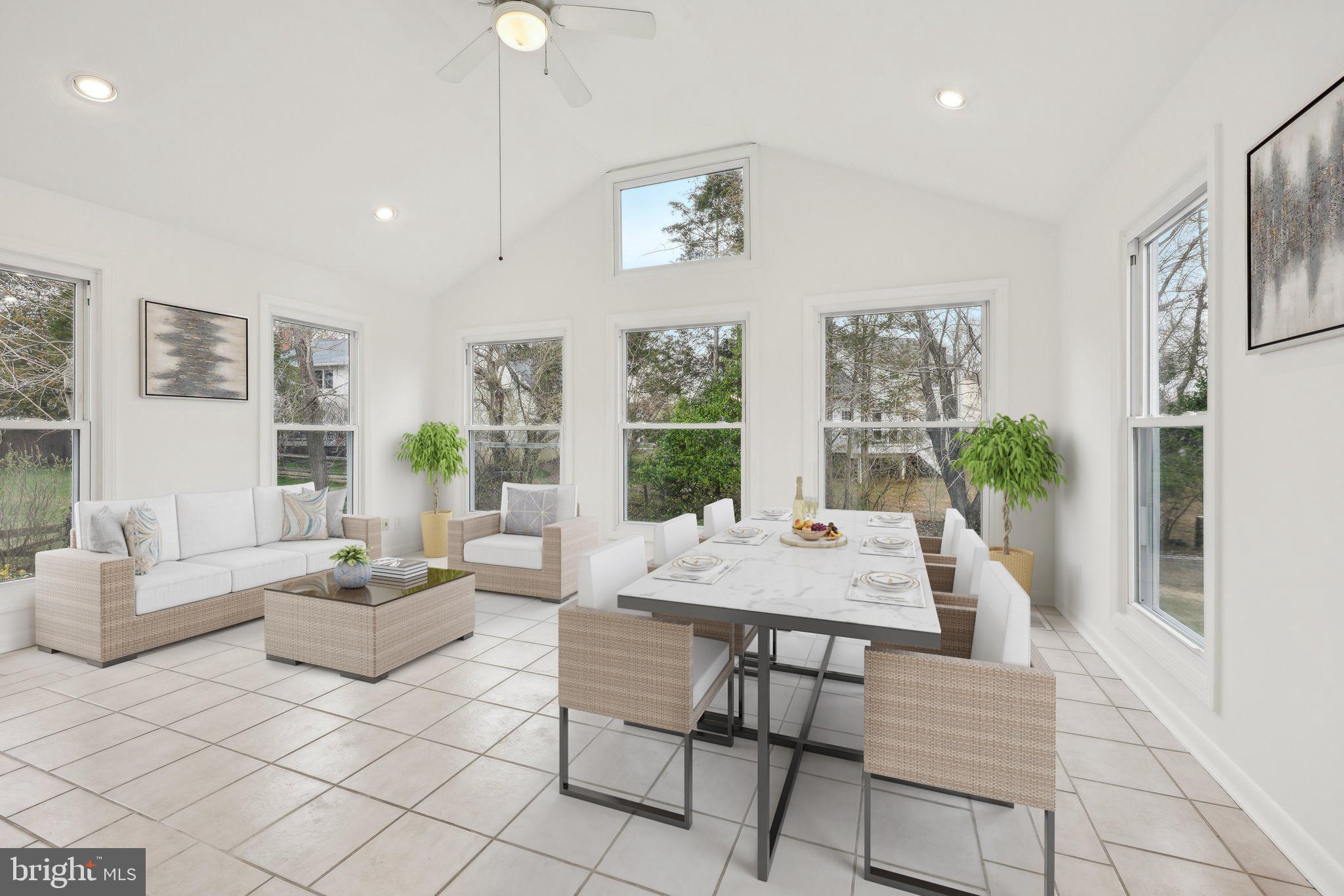 HUNTERS CREEK - Residential