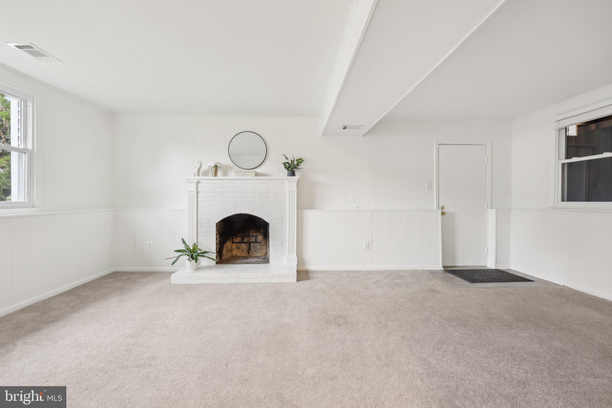 HUNTERS CREEK - Residential