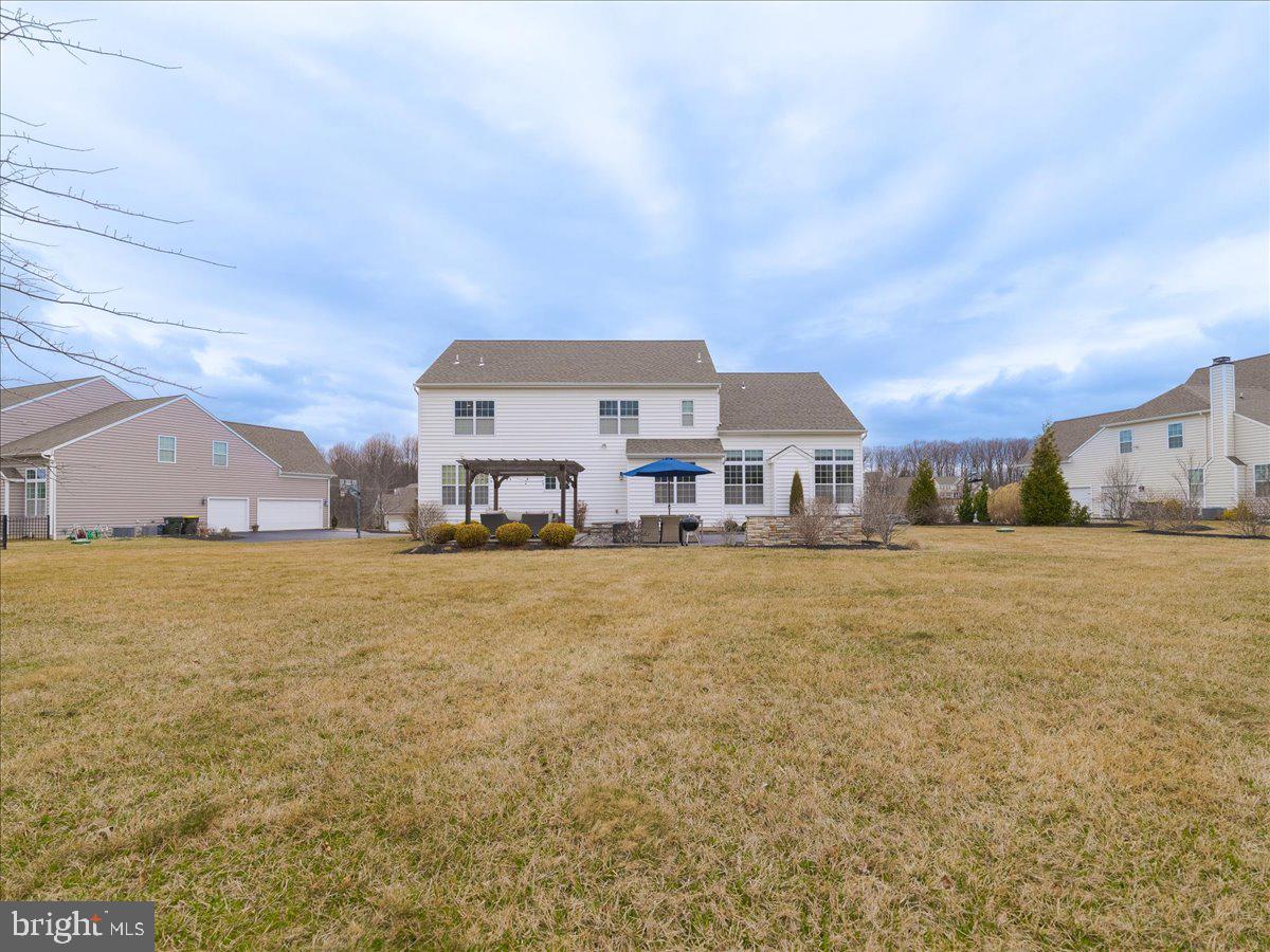 BRIGHT GLADE FARMS - Residential