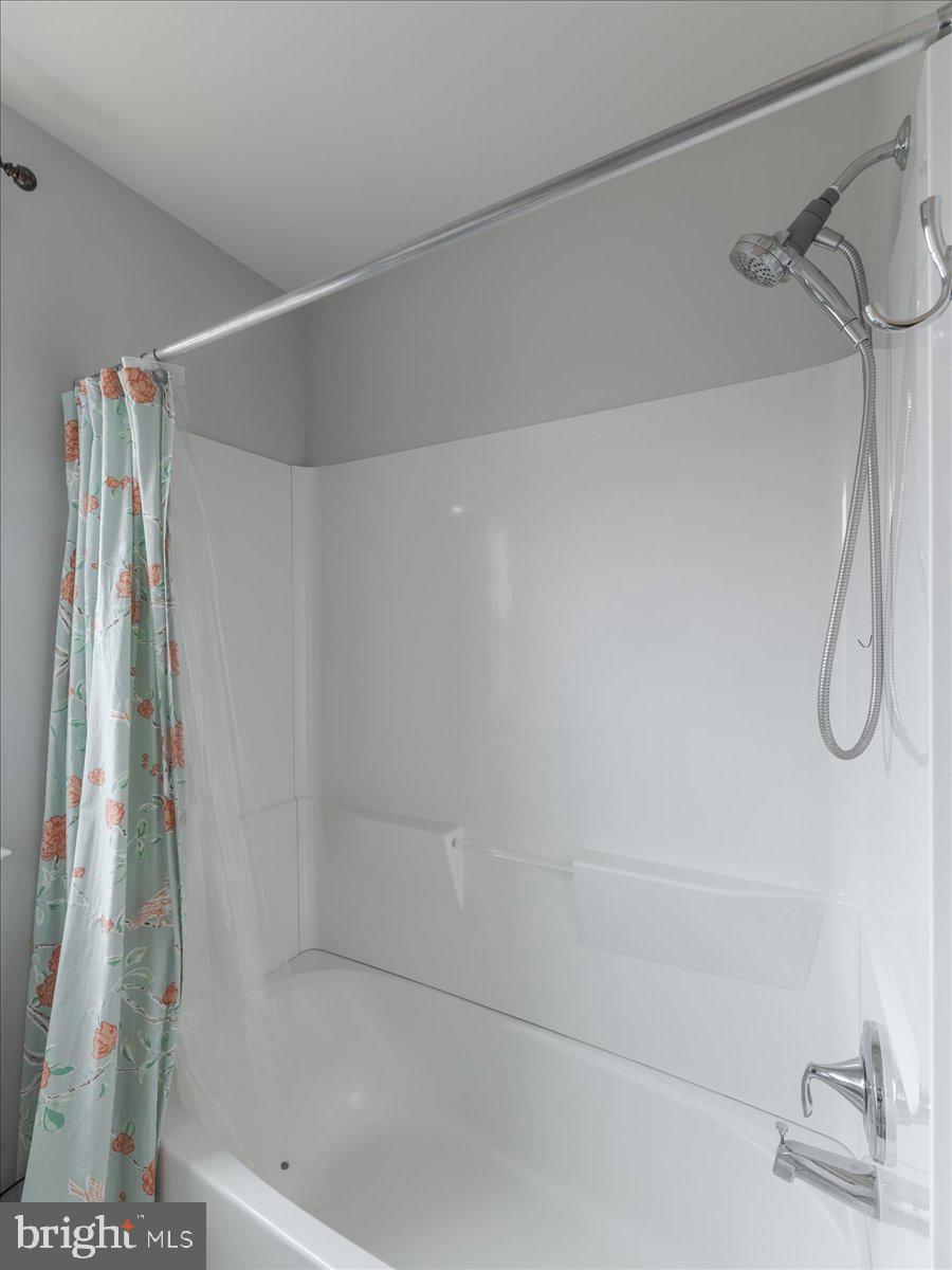 BRIGHT GLADE FARMS - Residential