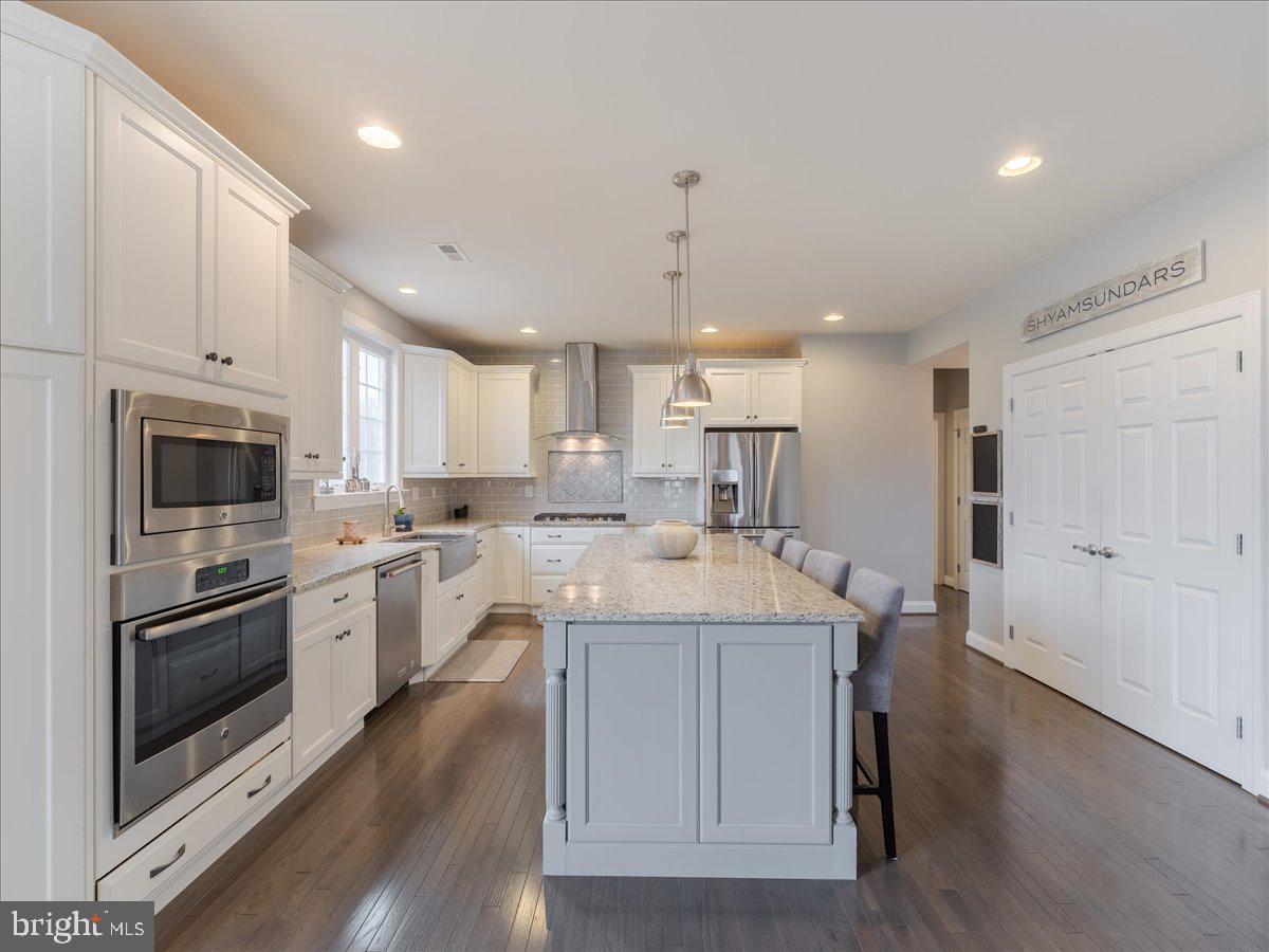 BRIGHT GLADE FARMS - Residential