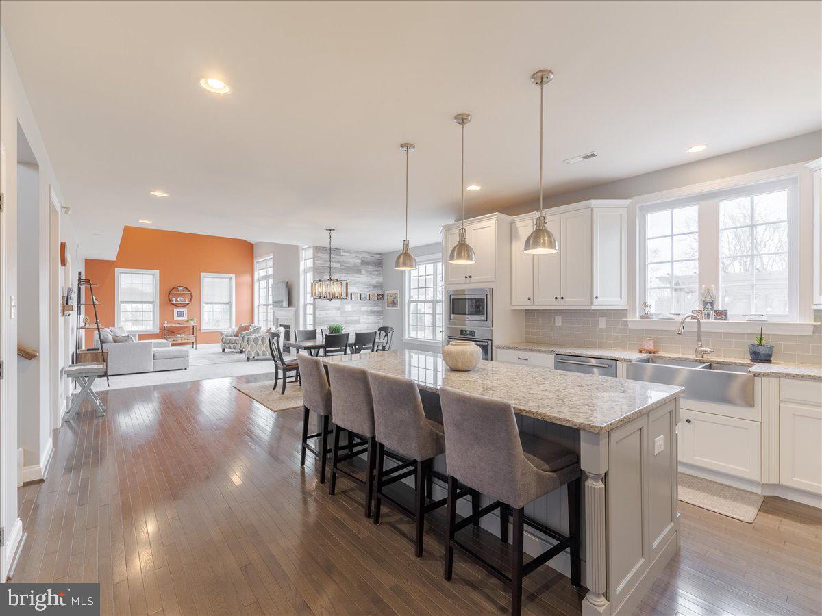 BRIGHT GLADE FARMS - Residential