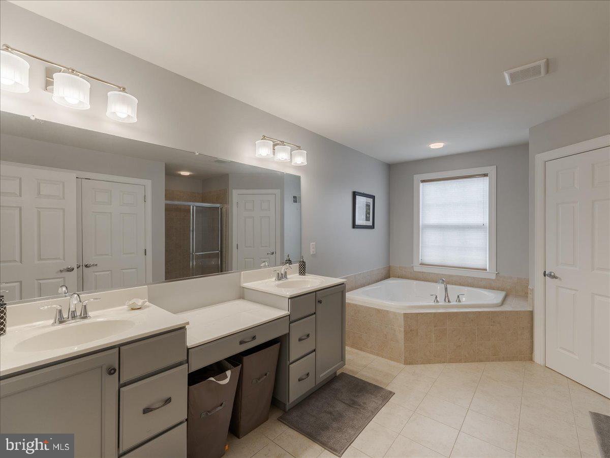 BRIGHT GLADE FARMS - Residential