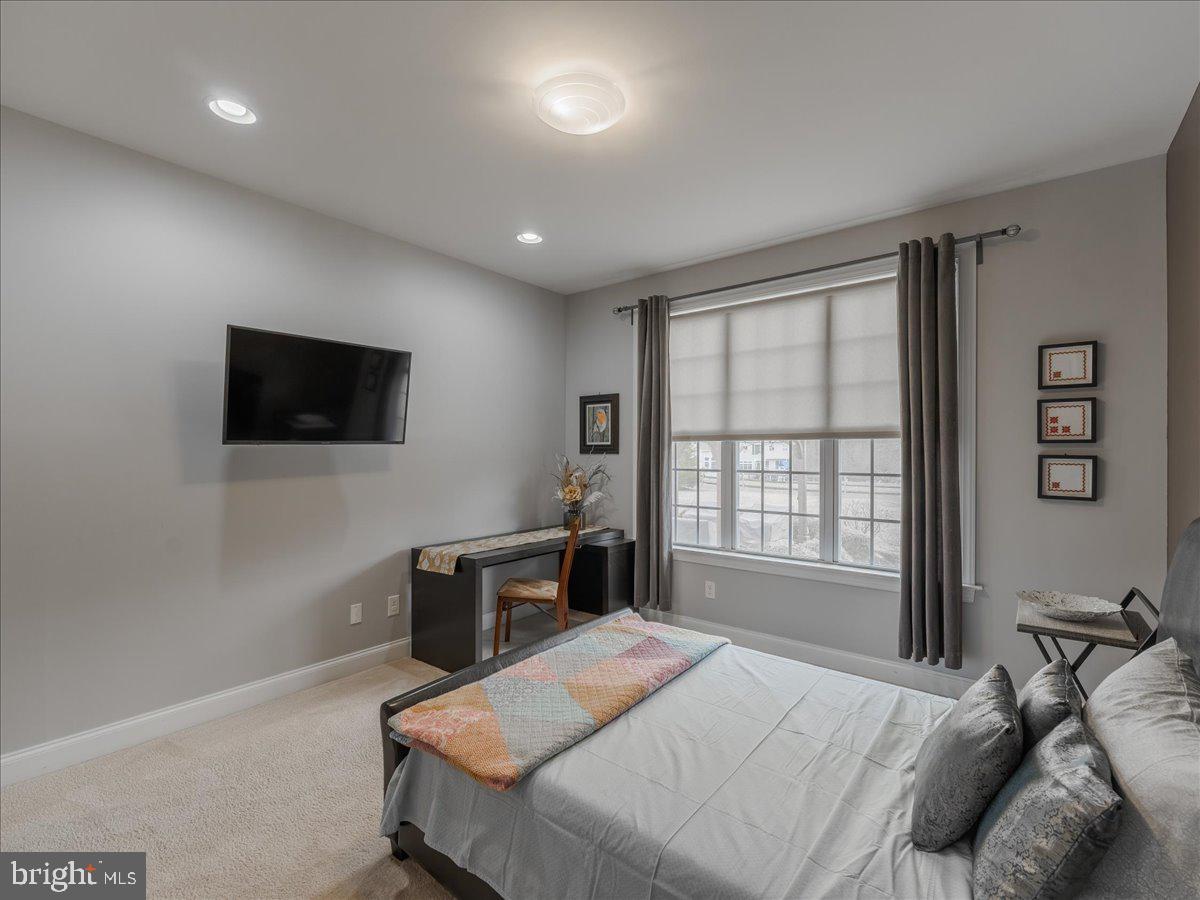 BRIGHT GLADE FARMS - Residential