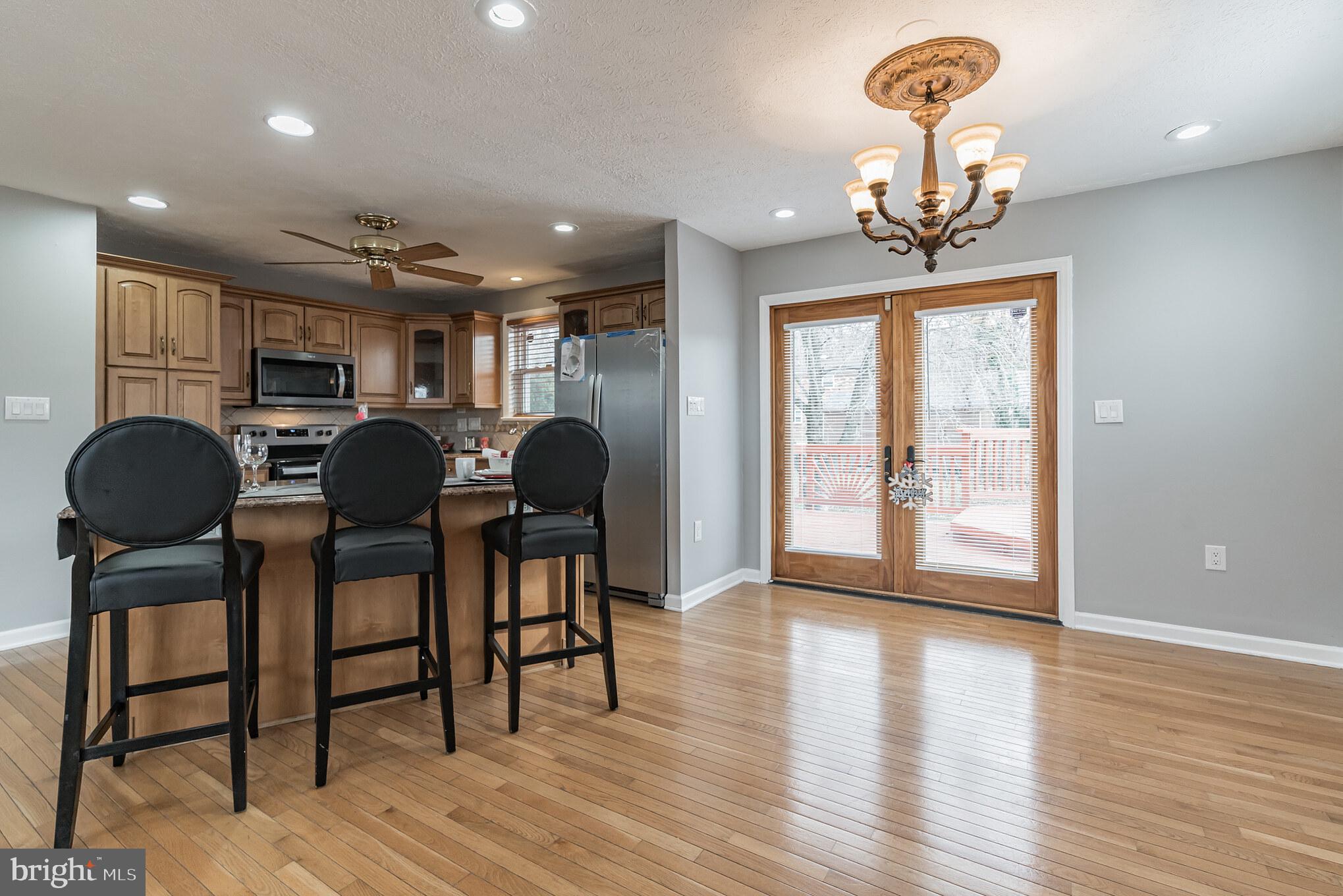 PYLES & WELCHES - Residential