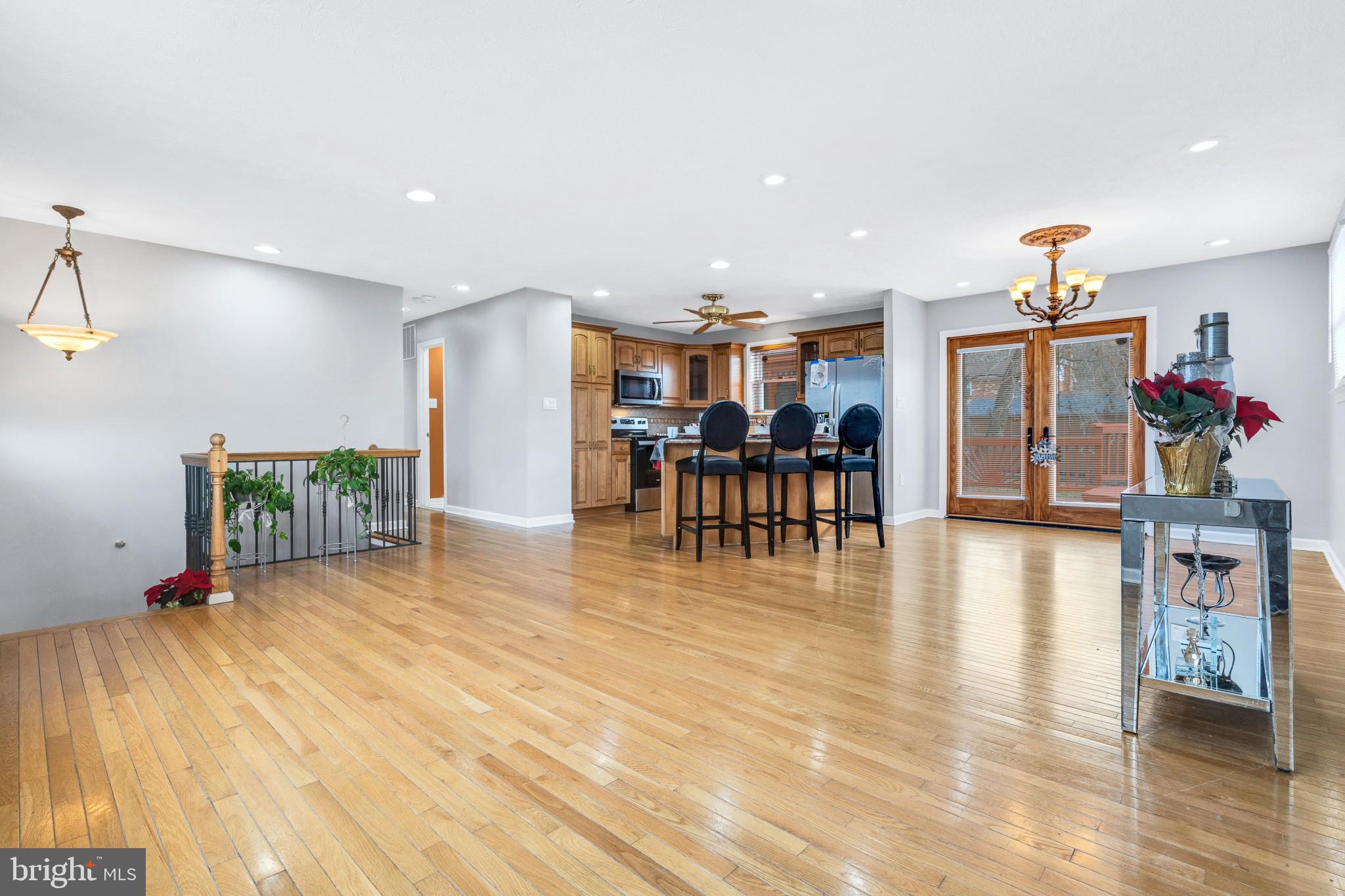 PYLES & WELCHES - Residential