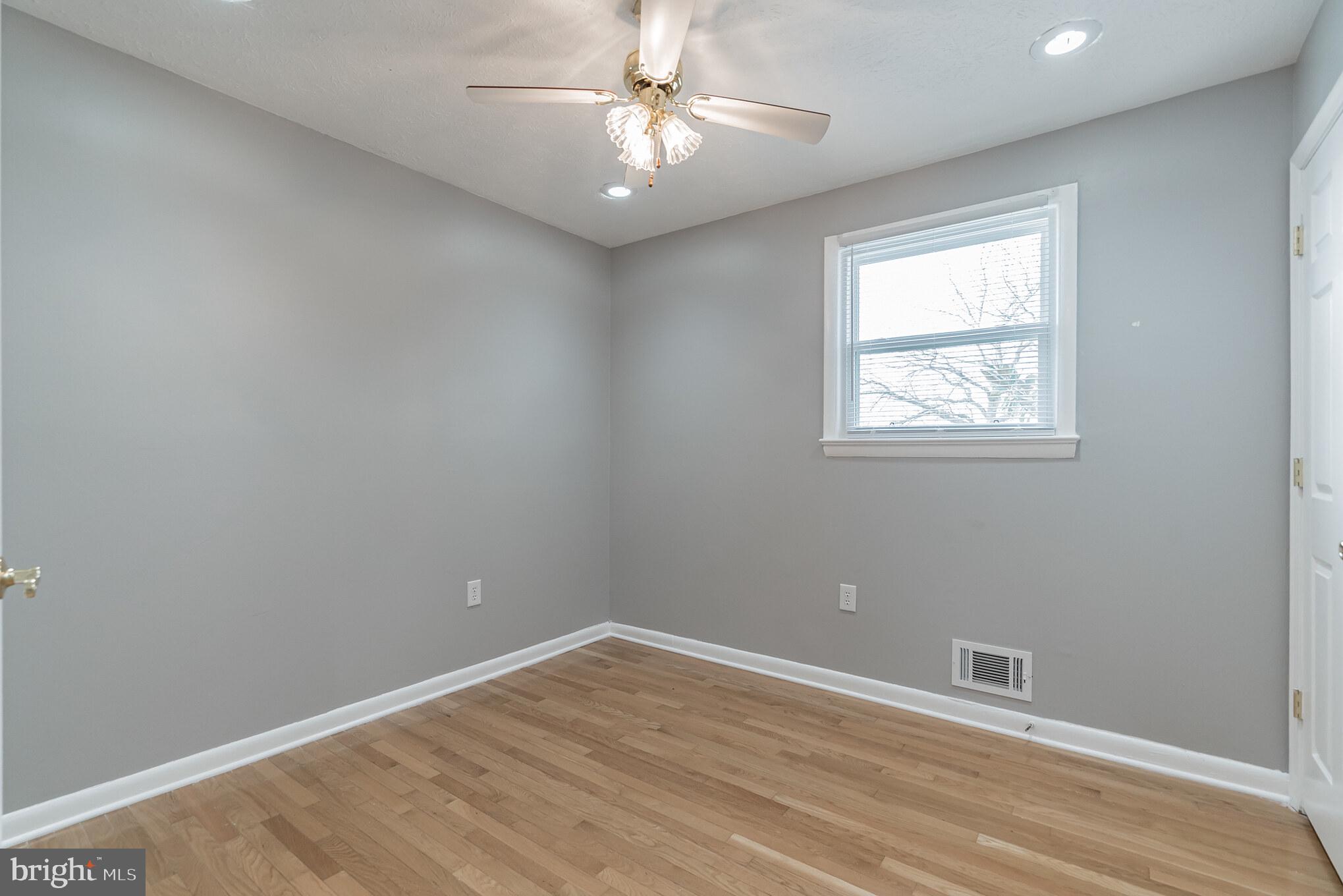 PYLES & WELCHES - Residential